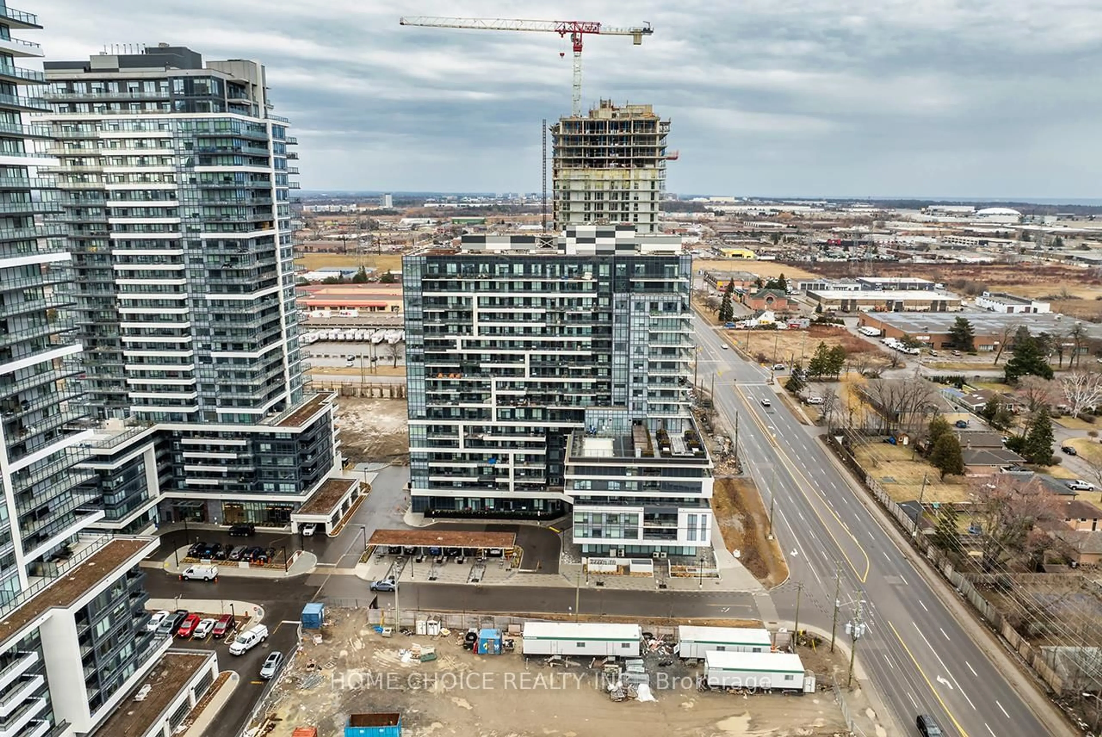 A pic from outside/outdoor area/front of a property/back of a property/a pic from drone, city buildings view from balcony for 1480 Bayly St #518, Pickering Ontario L1W 3R5