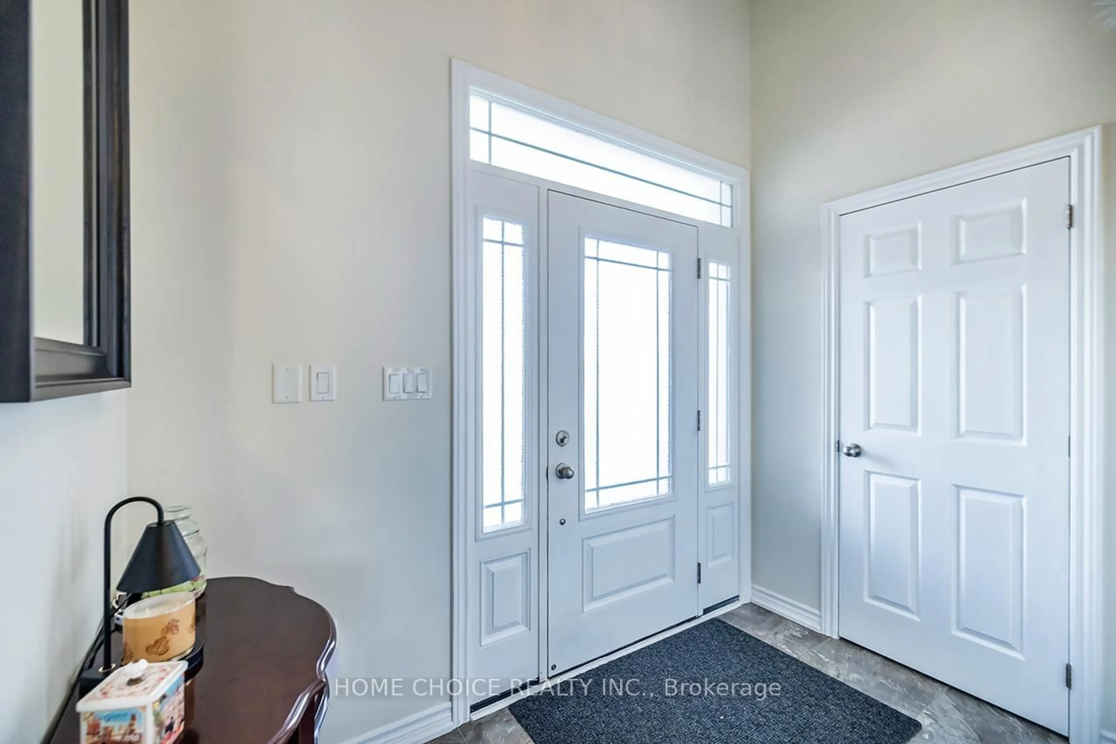 Indoor entryway for 87 Elmer Adams Dr, Clarington Ontario L1E 0G5