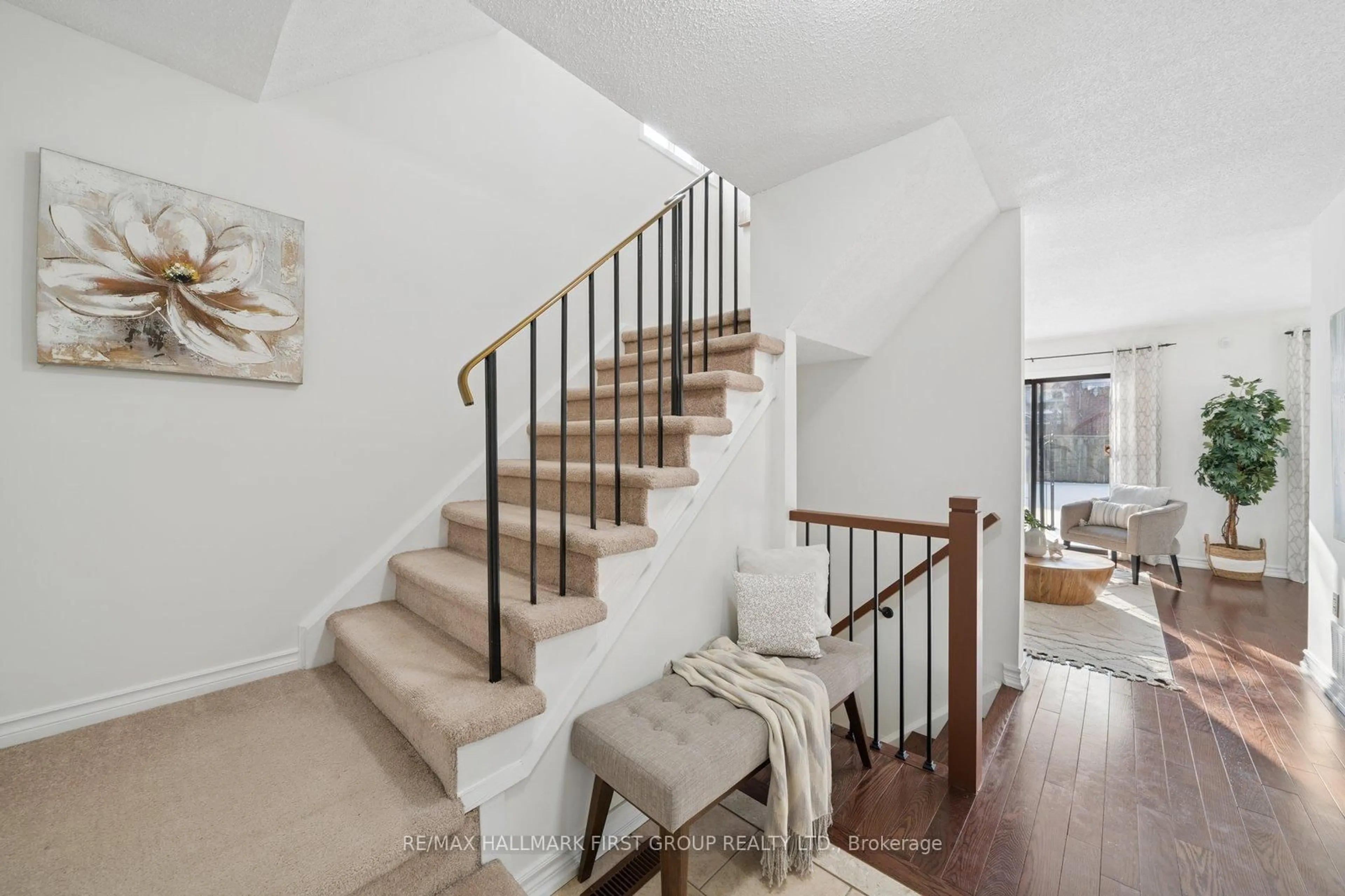 Stairs for 154 Radford Dr, Ajax Ontario L1T 2C9