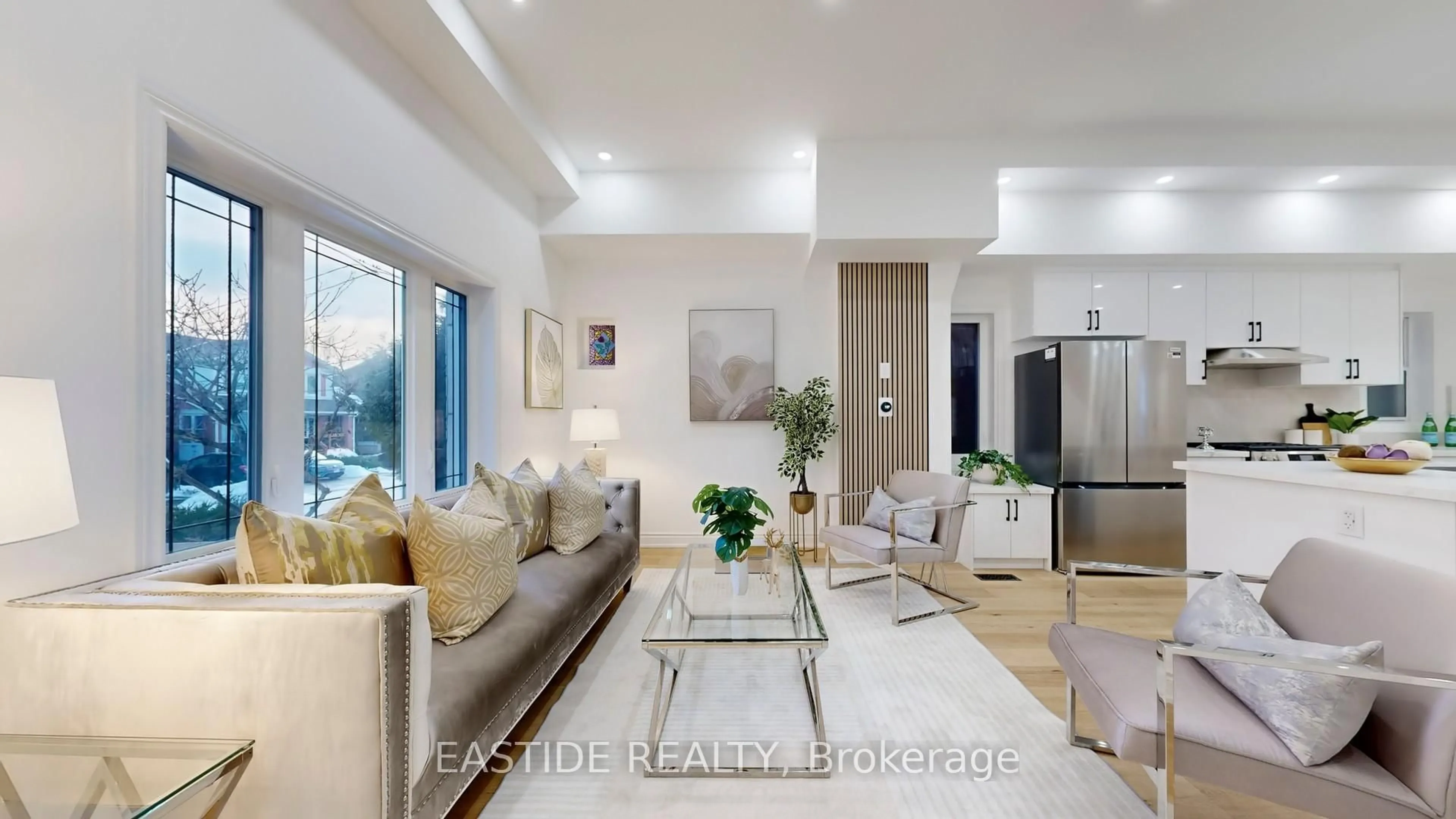 Living room with furniture, unknown for 202 Queensdale Ave, Toronto Ontario M4C 2A9