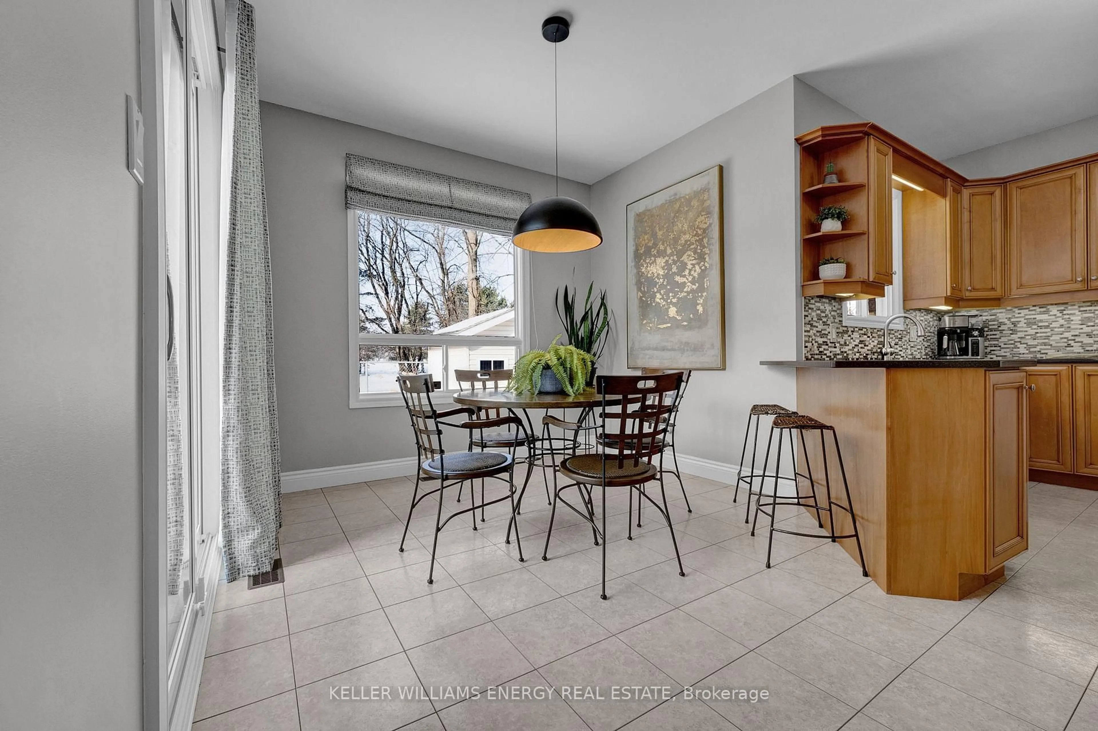 Dining room, unknown for 518 Britannia Ave, Oshawa Ontario L1L 1B7