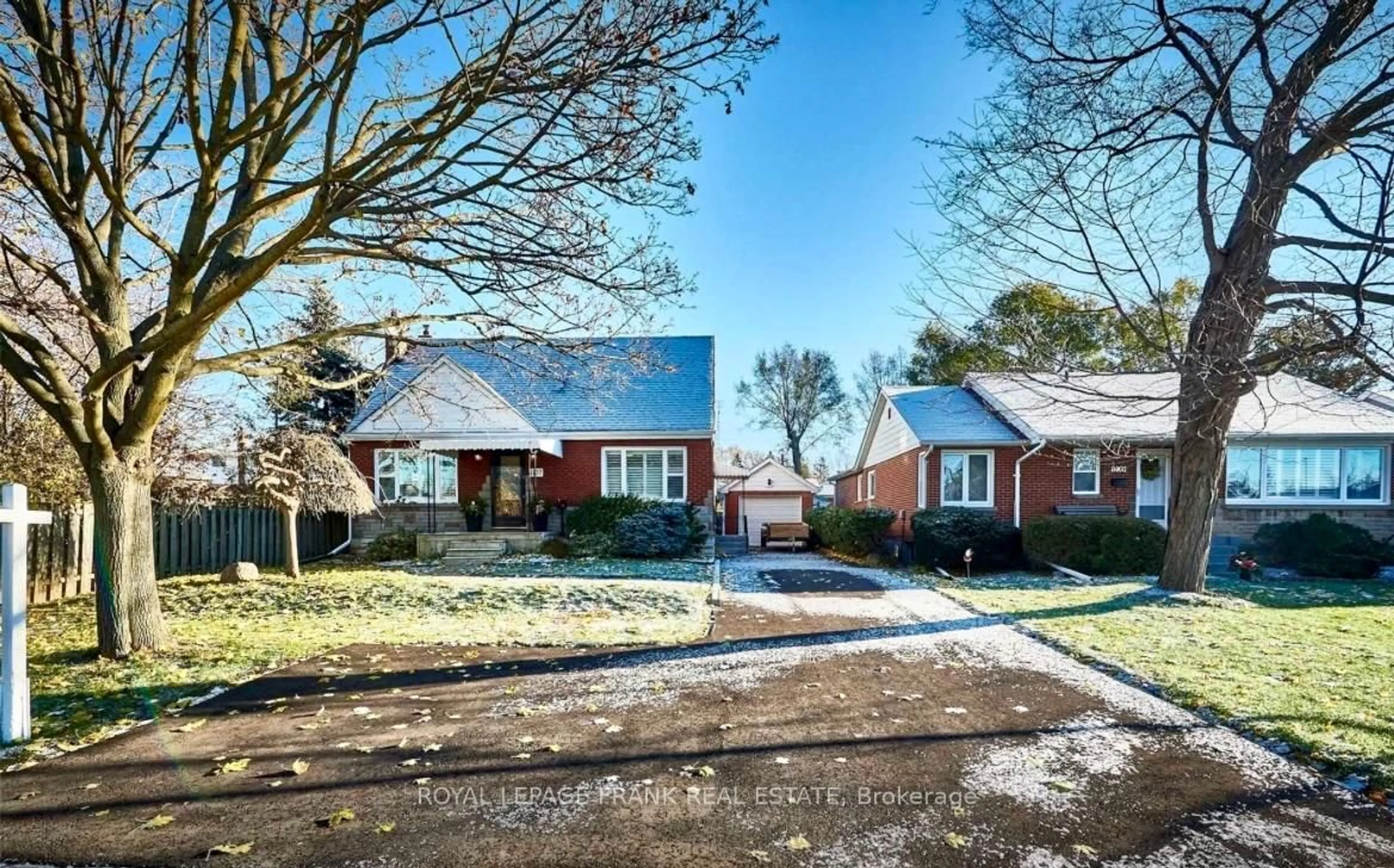 Home with brick exterior material, street for 1107 Green St, Whitby Ontario L1N 4G8