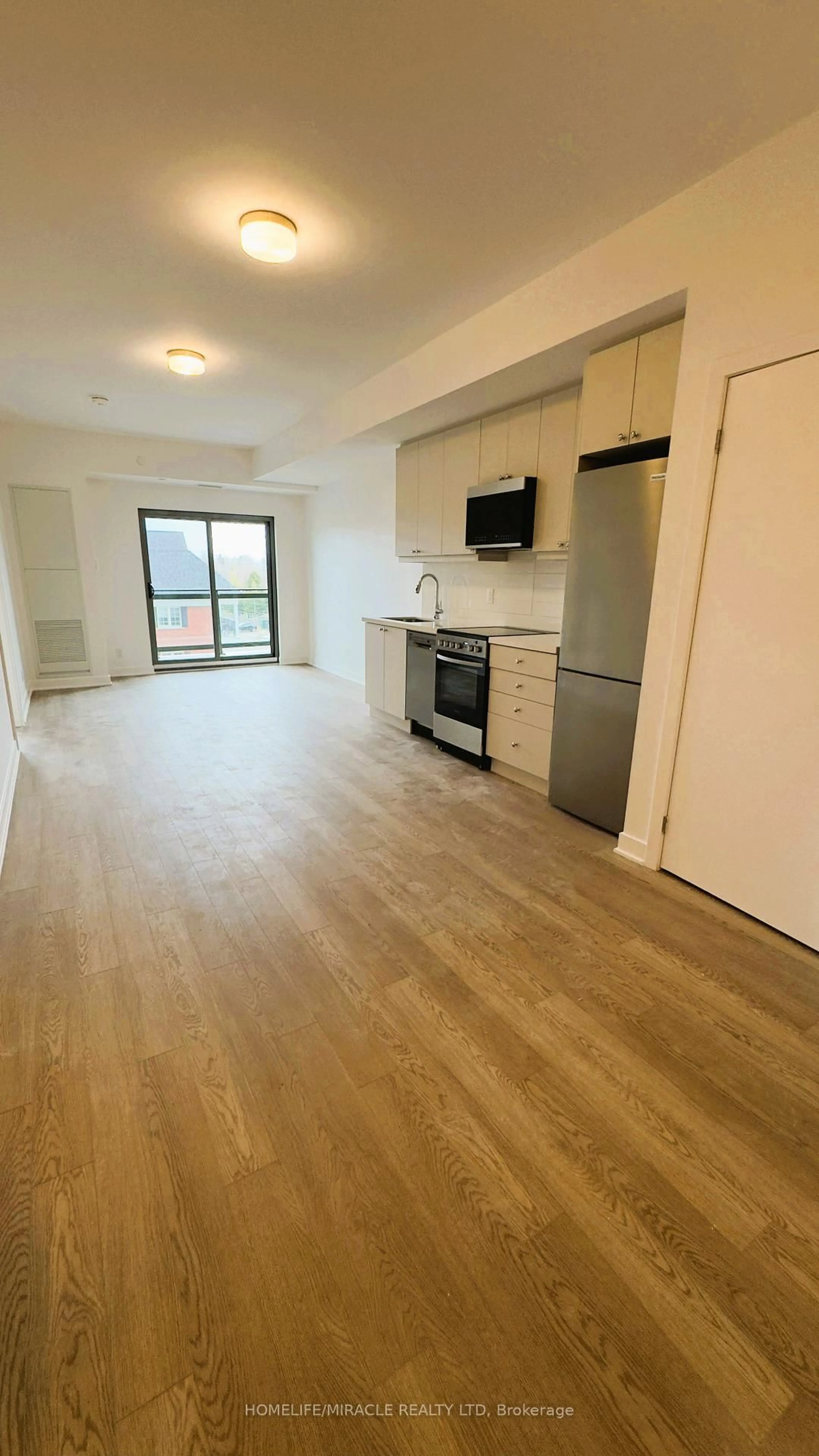 A pic of a room for 55 Clarington Blvd #404, Clarington Ontario L1C 7J4