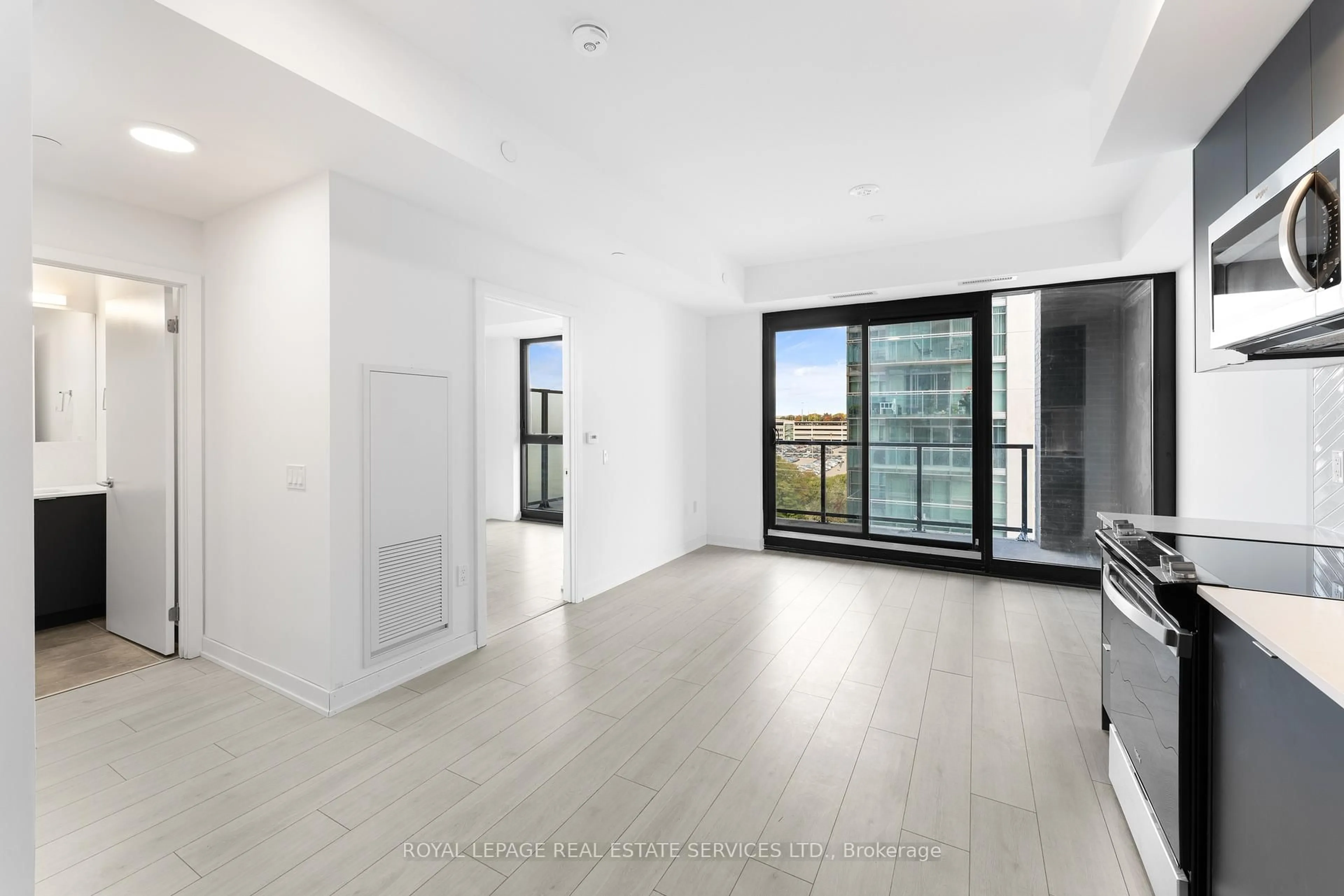 Unknown for 1606 Charles St #601, Whitby Ontario L1N 0P1