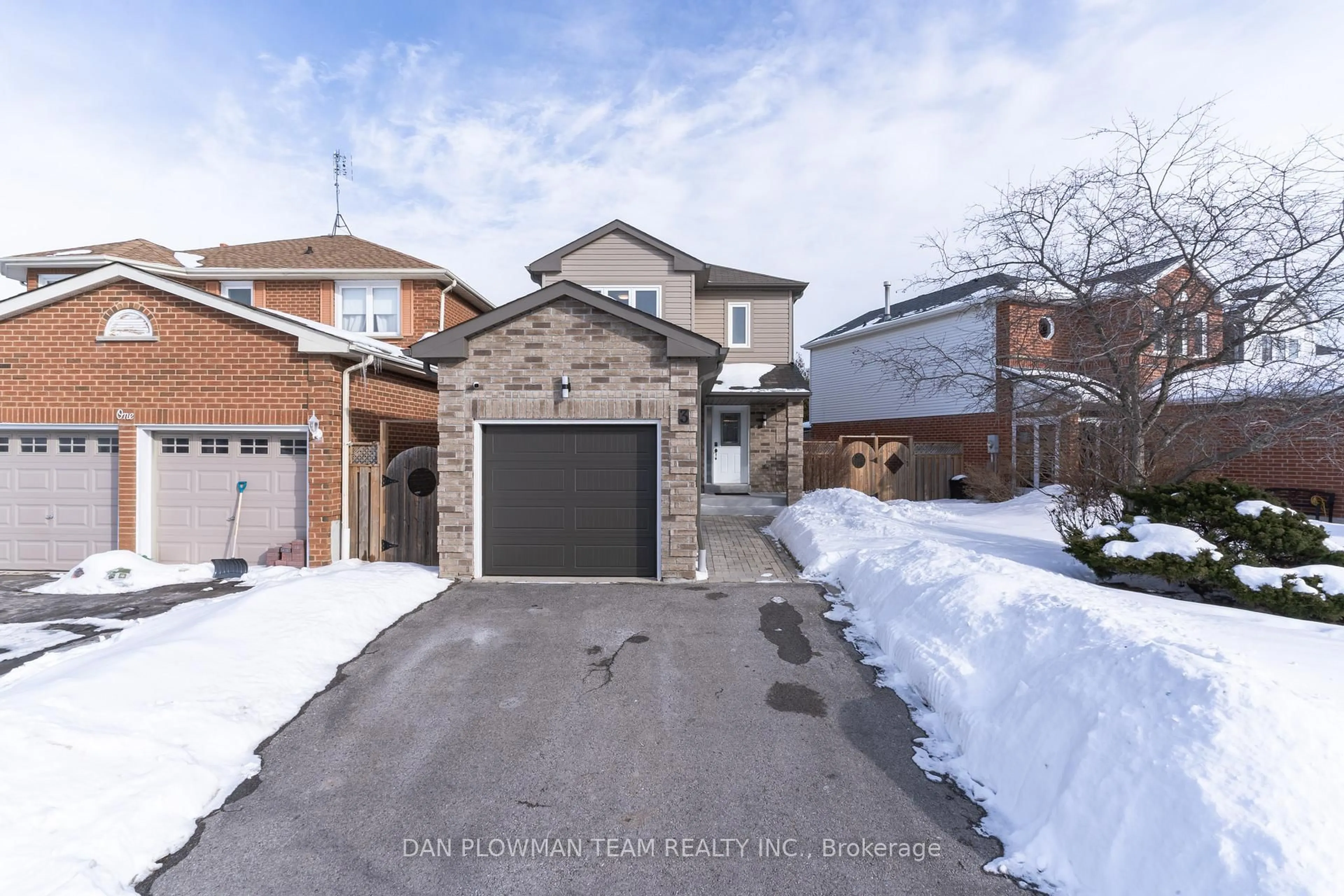Home with brick exterior material, street for 3 Teddington Cres, Whitby Ontario L1R 1S4