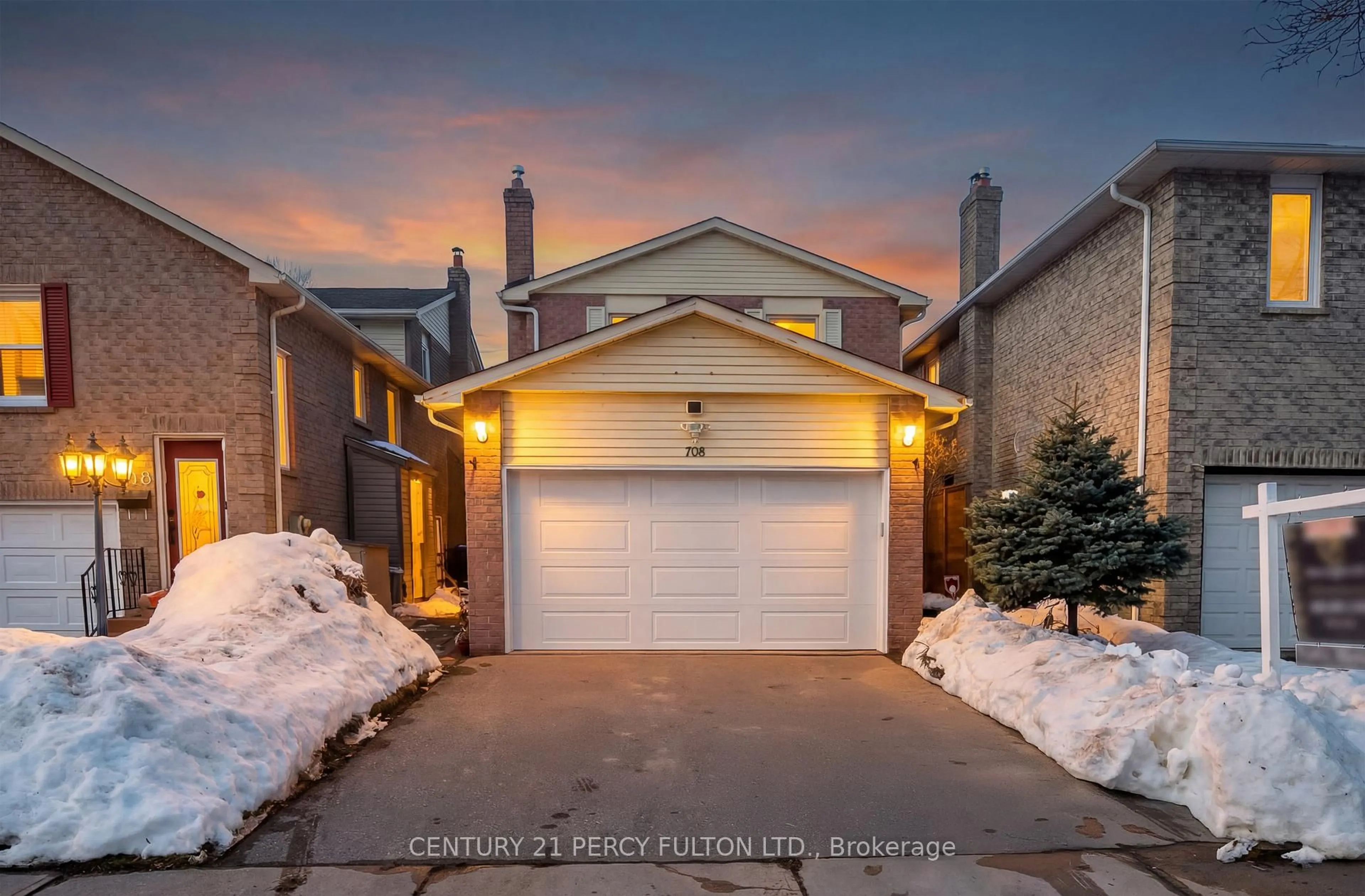 Unknown for 708 Abingdon Crt, Pickering Ontario L1W 3M7