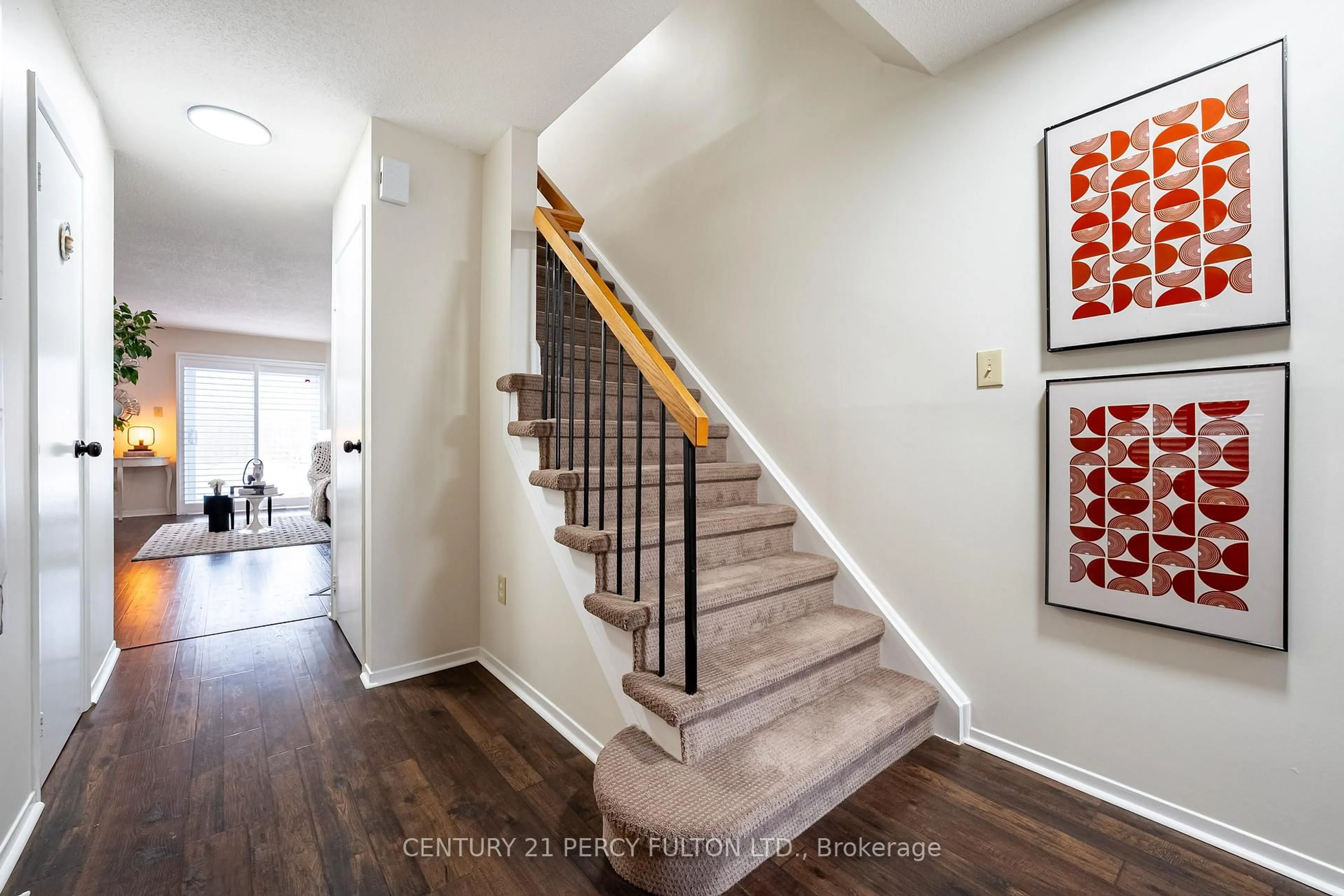 Unknown for 708 Abingdon Crt, Pickering Ontario L1W 3M7