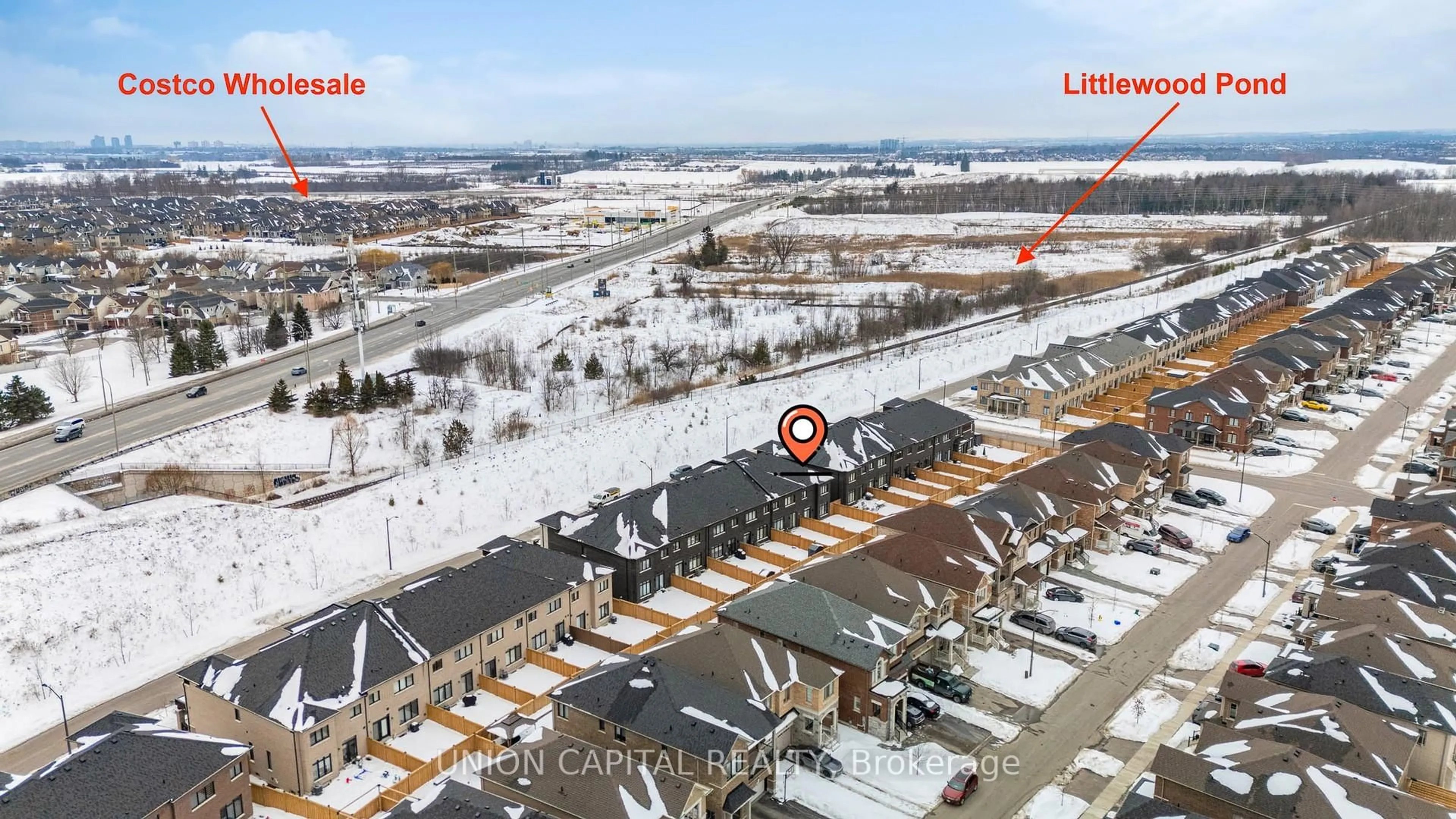 A pic from outside/outdoor area/front of a property/back of a property/a pic from drone, street for 158 Ogston Cres, Whitby Ontario L1P 0H3