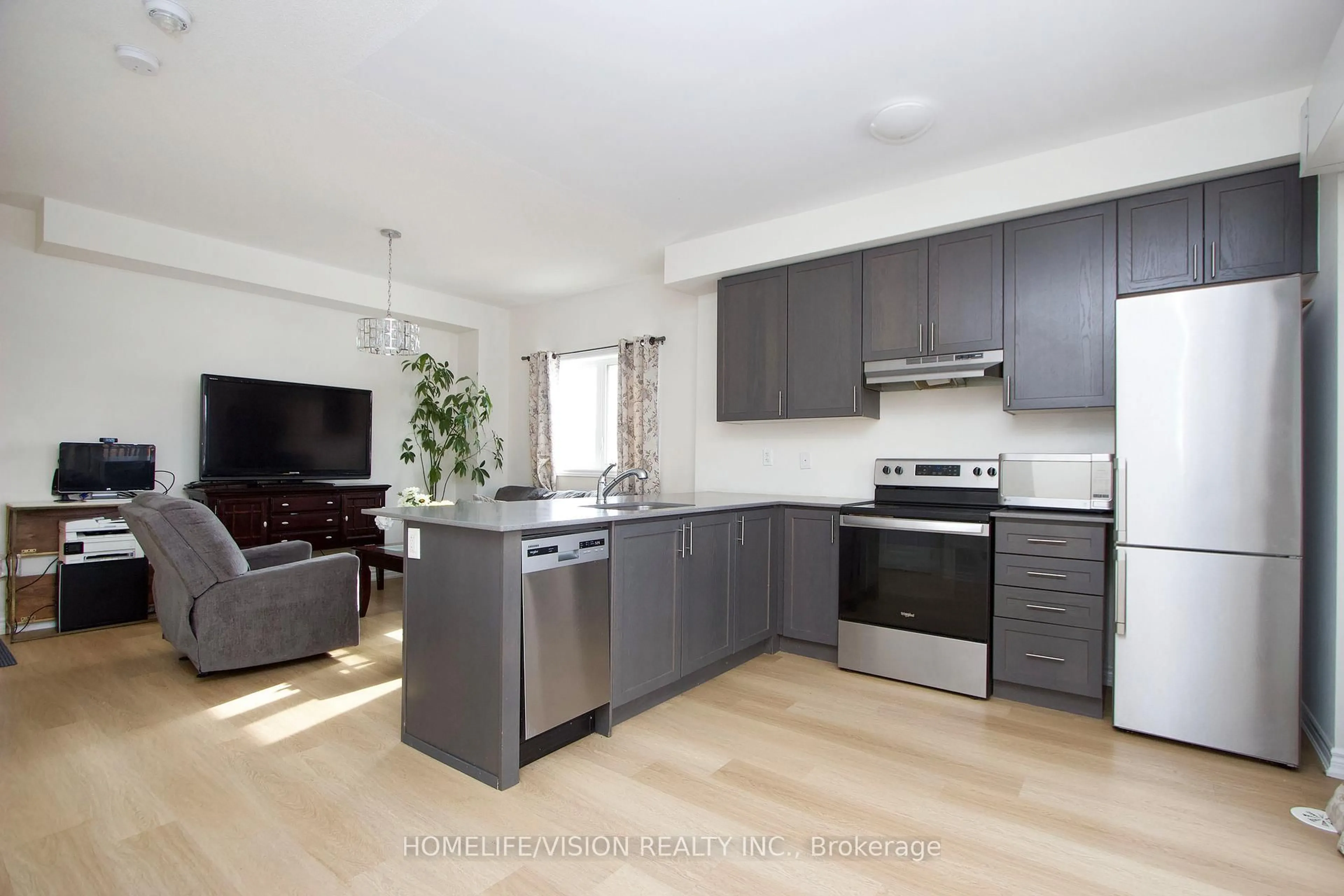 Open concept kitchen, unknown for 490 Beresford Path #12, Oshawa Ontario L1H 0B2