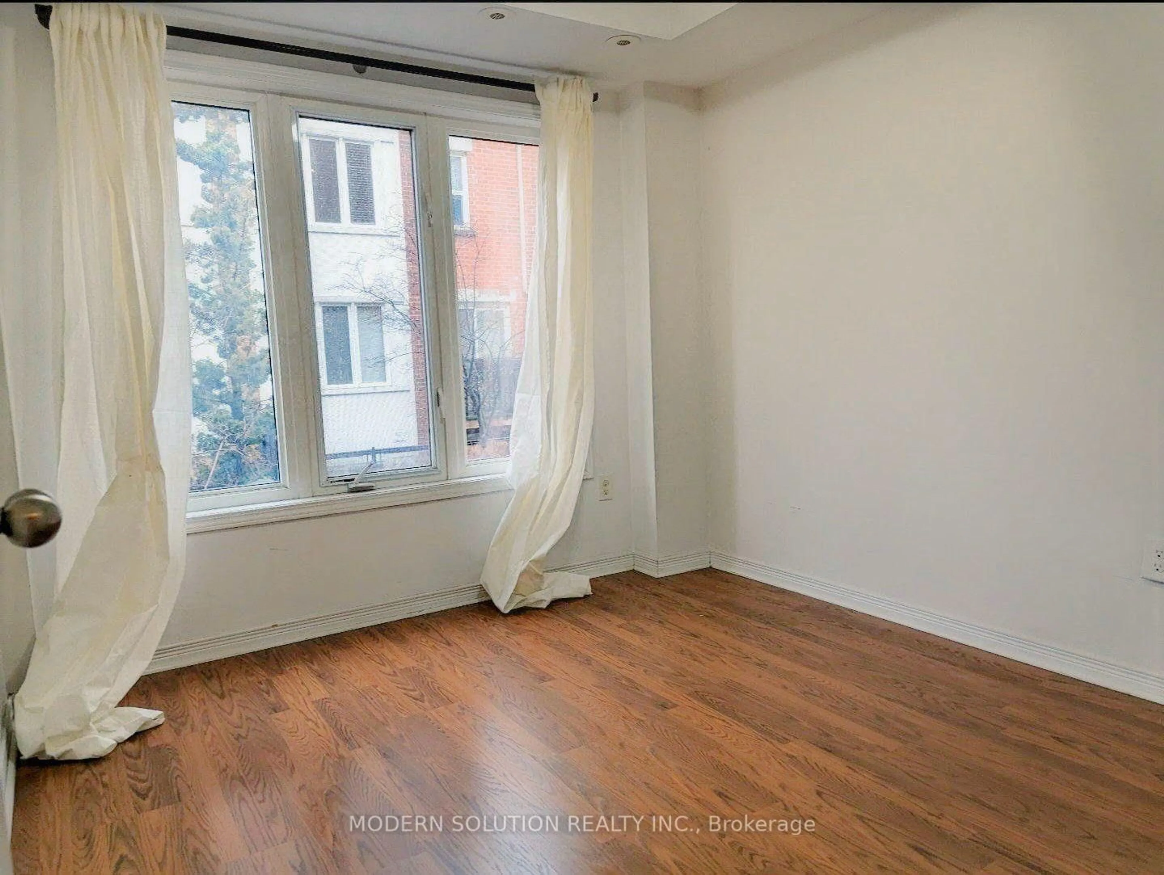 A pic of a room for 70 Munro St #3, Toronto Ontario M4M 2S9