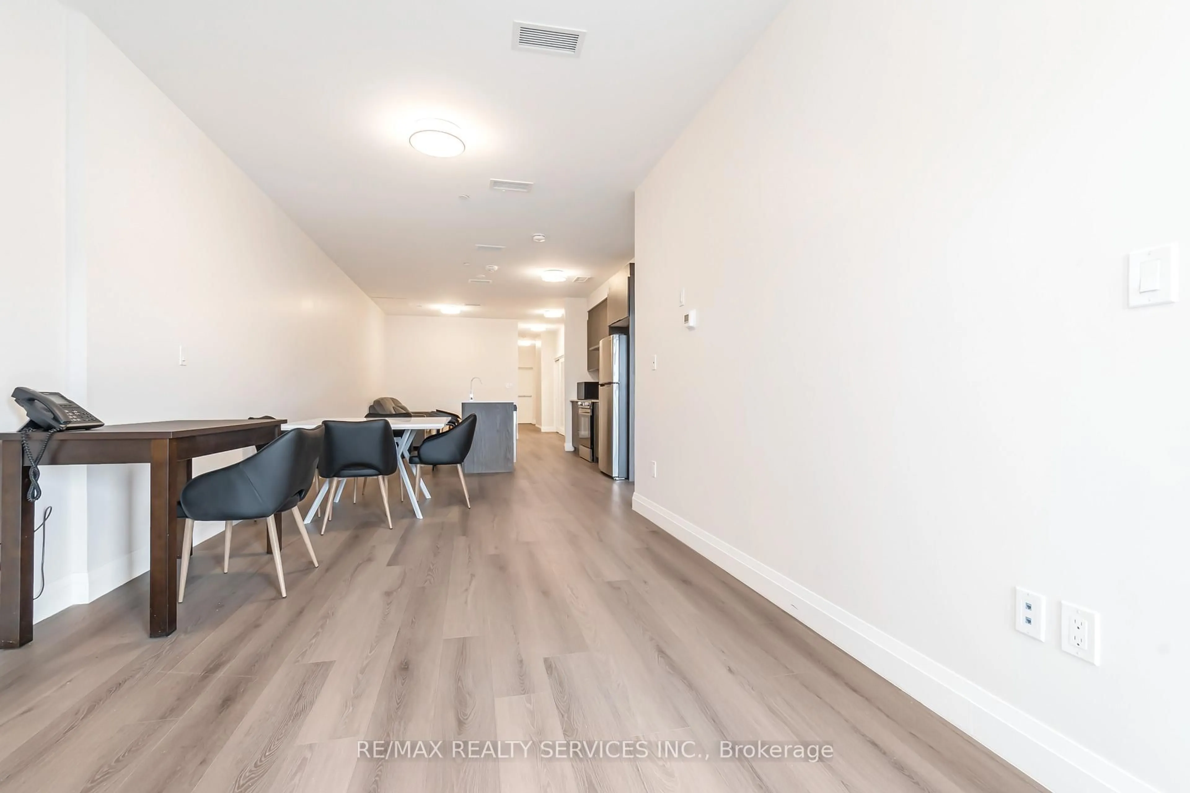 A pic of a room for 30 DEAN PARK Rd ##8, Toronto Ontario M1B 3H1