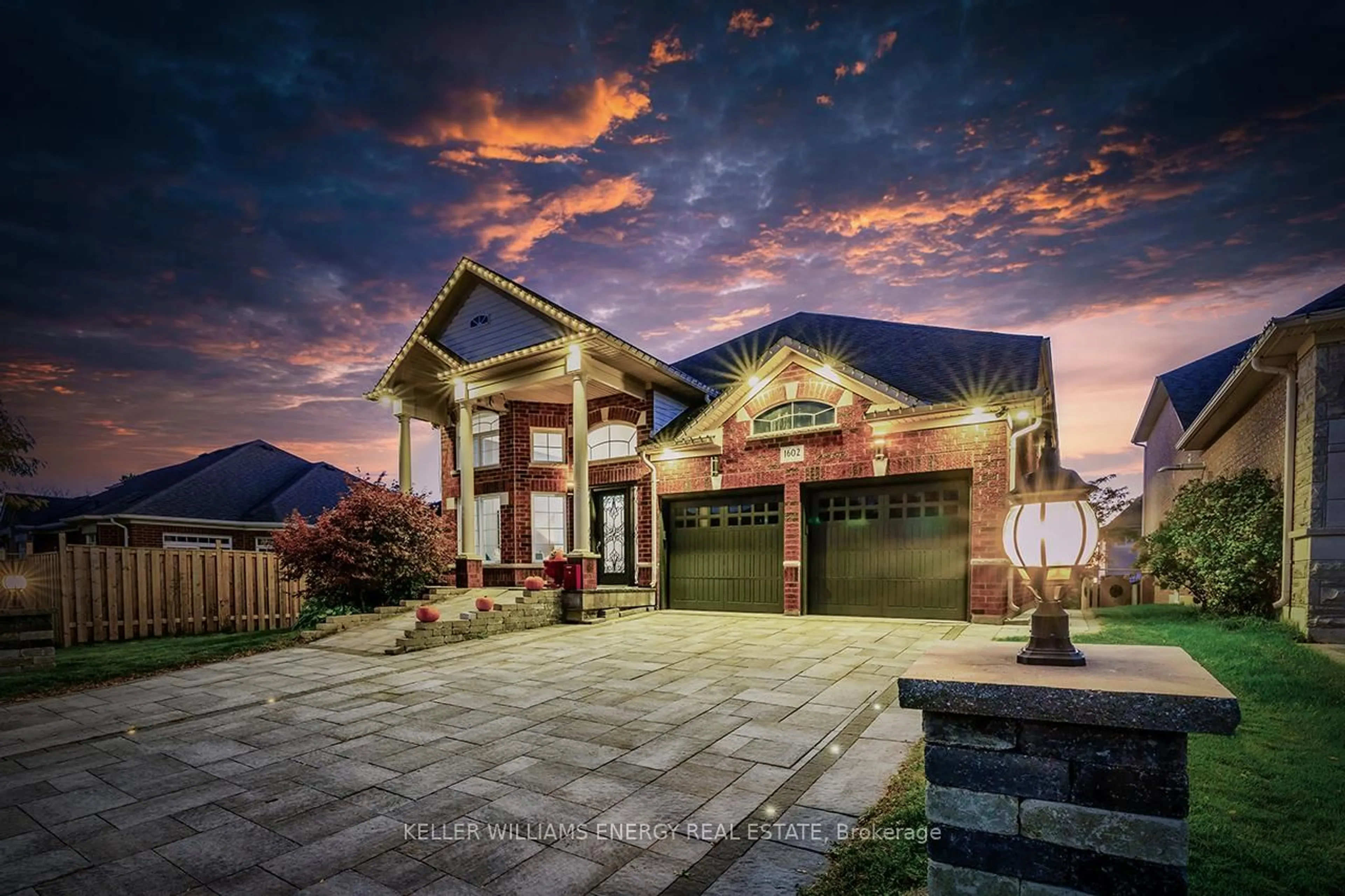 Unknown for 1602 Chilliwack St, Oshawa Ontario L1K 0C4