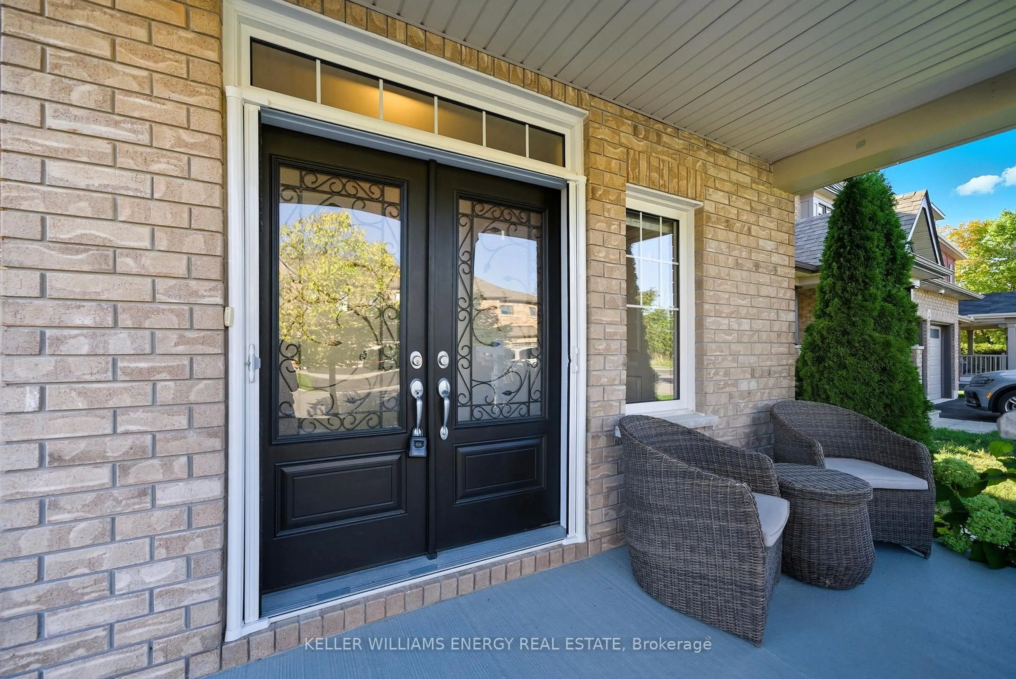 Indoor entryway for 192 Varcoe Rd, Clarington Ontario L1E 0J1