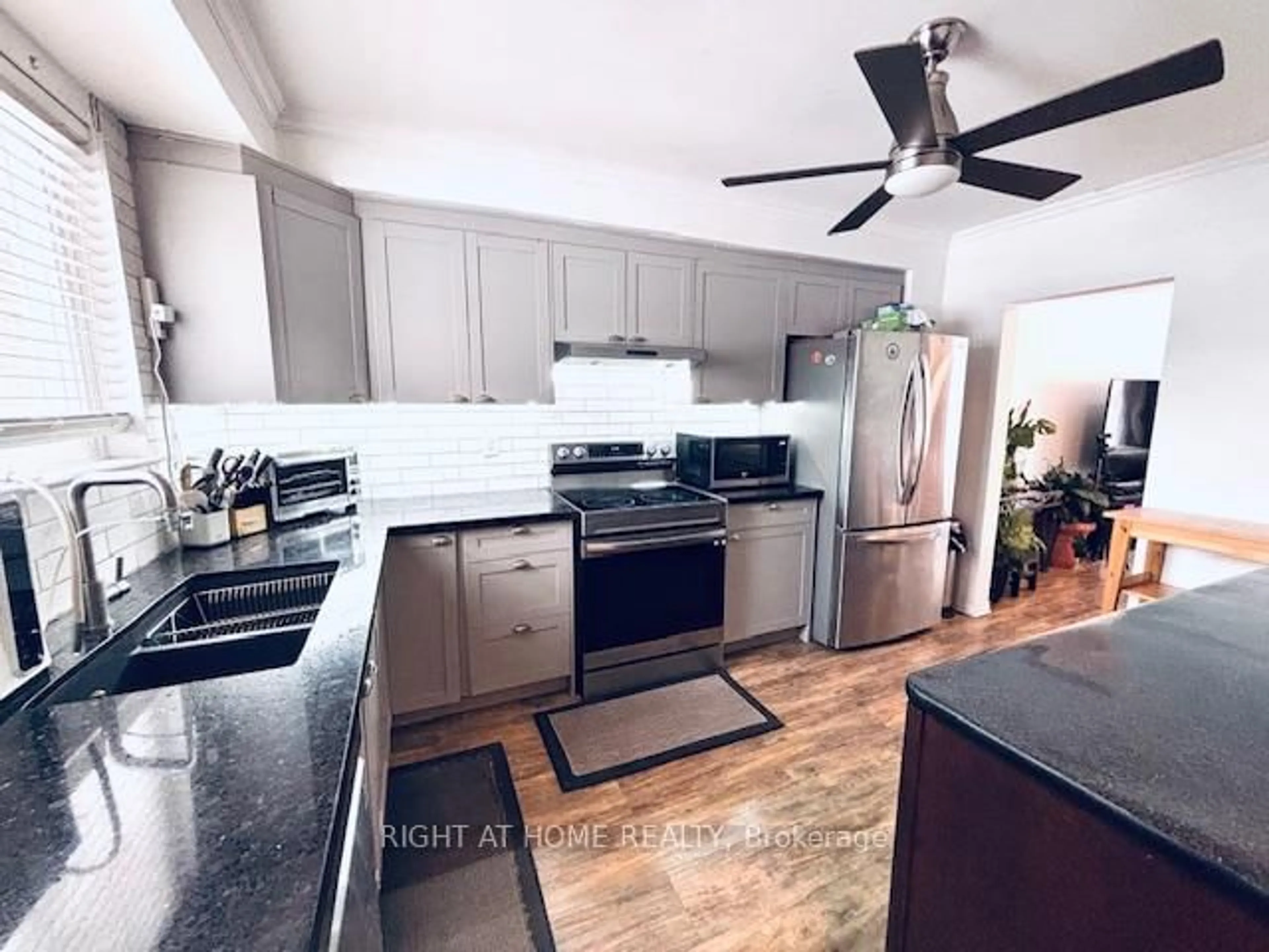 Open concept kitchen, unknown for 925 Bayly St #7, Pickering Ontario L1W 1L4