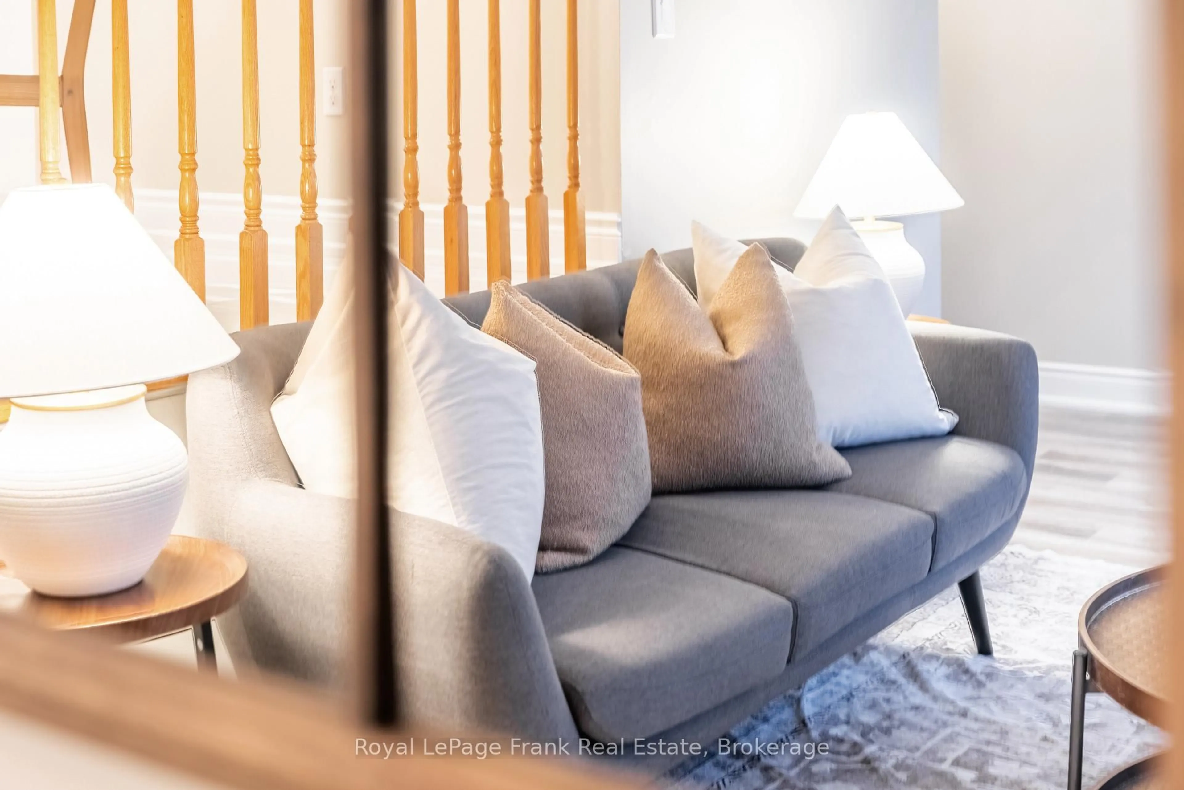 Living room with furniture, unknown for 1995 Pine Grove Ave #11, Pickering Ontario L1V 6W4