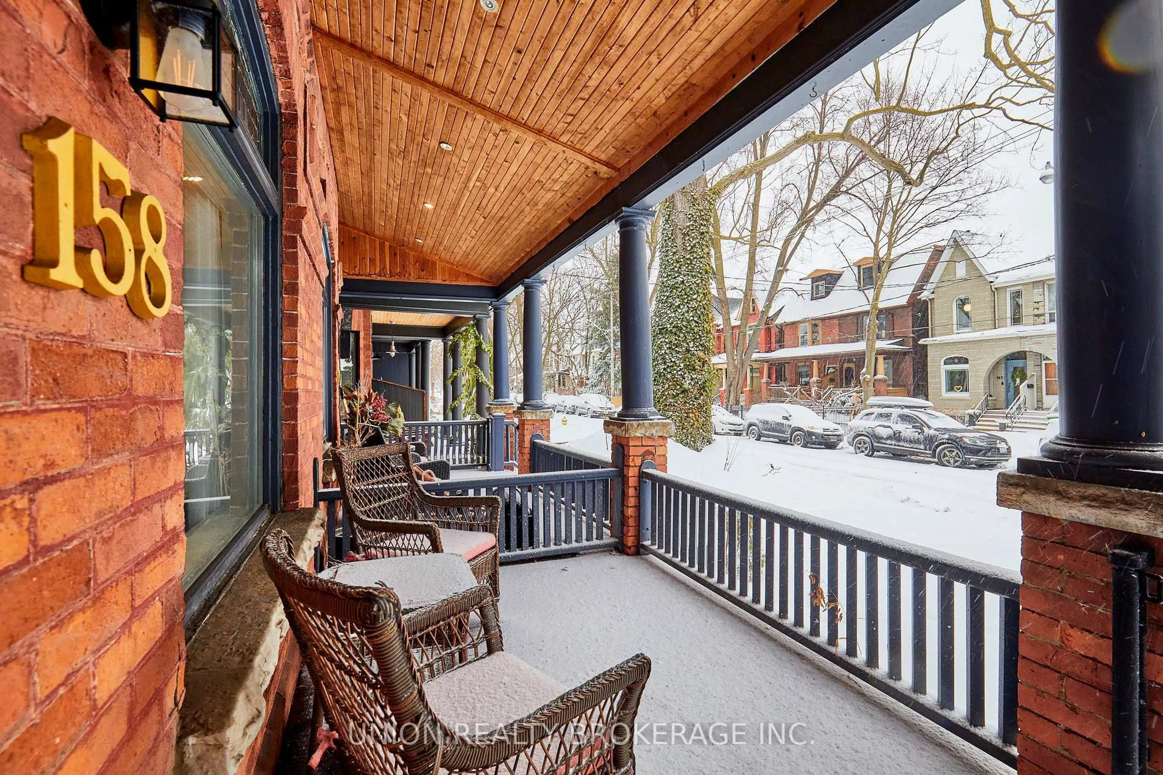 Patio, street for 158 Heward Ave, Toronto Ontario M4M 2T7