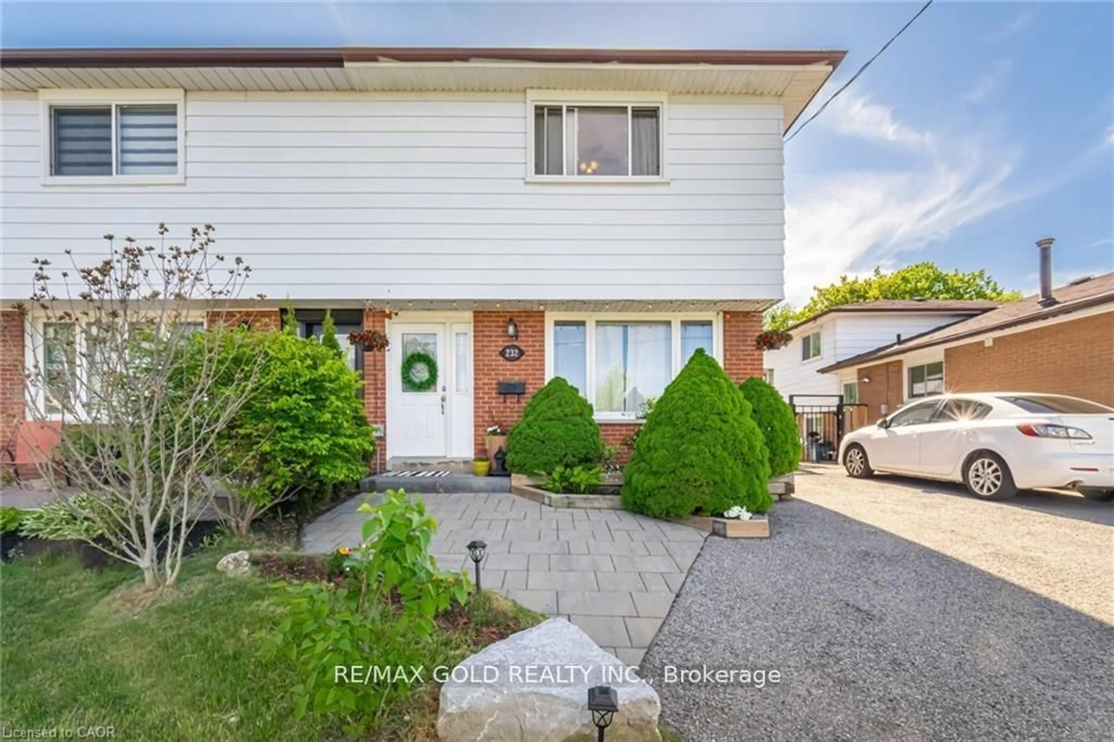 Home with brick exterior material, street for 232 Durham St, Oshawa Ontario L1J 5R3
