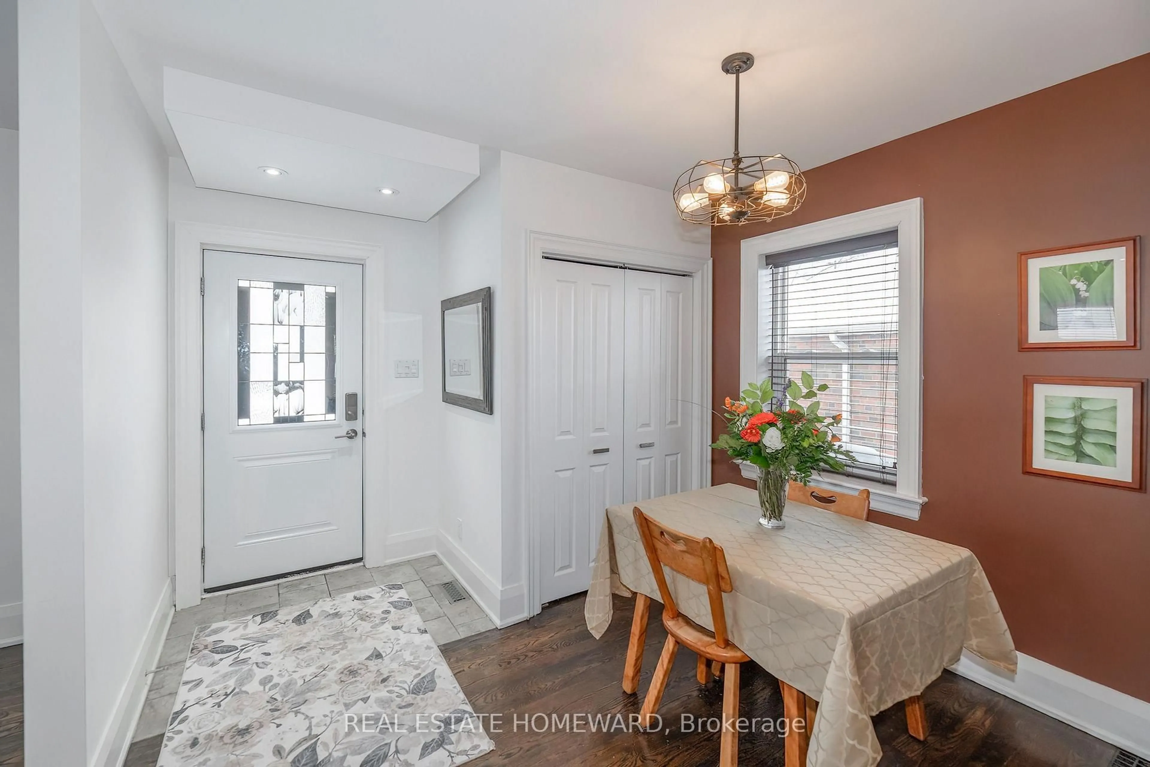 Dining room, unknown for 237 Ferris Rd, Toronto Ontario M4B 1H2