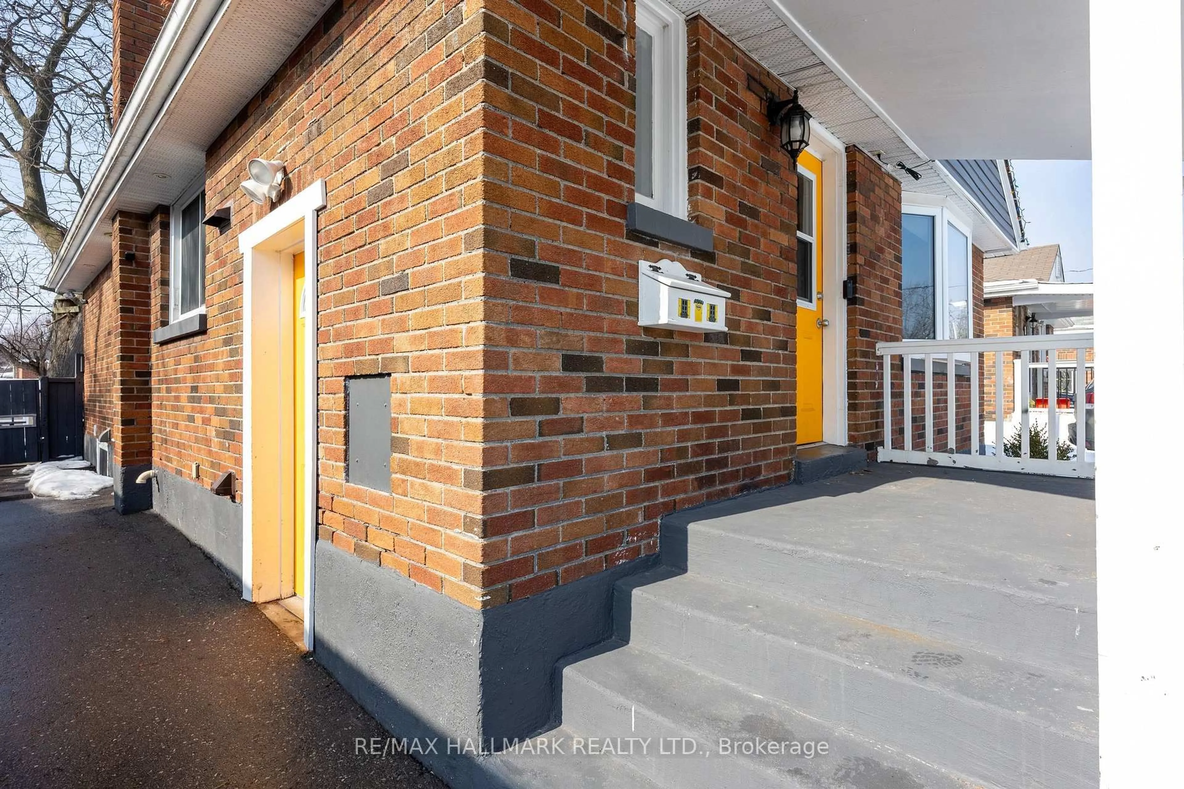 Unknown for 312 Cadillac Ave, Oshawa Ontario L1H 5Z8