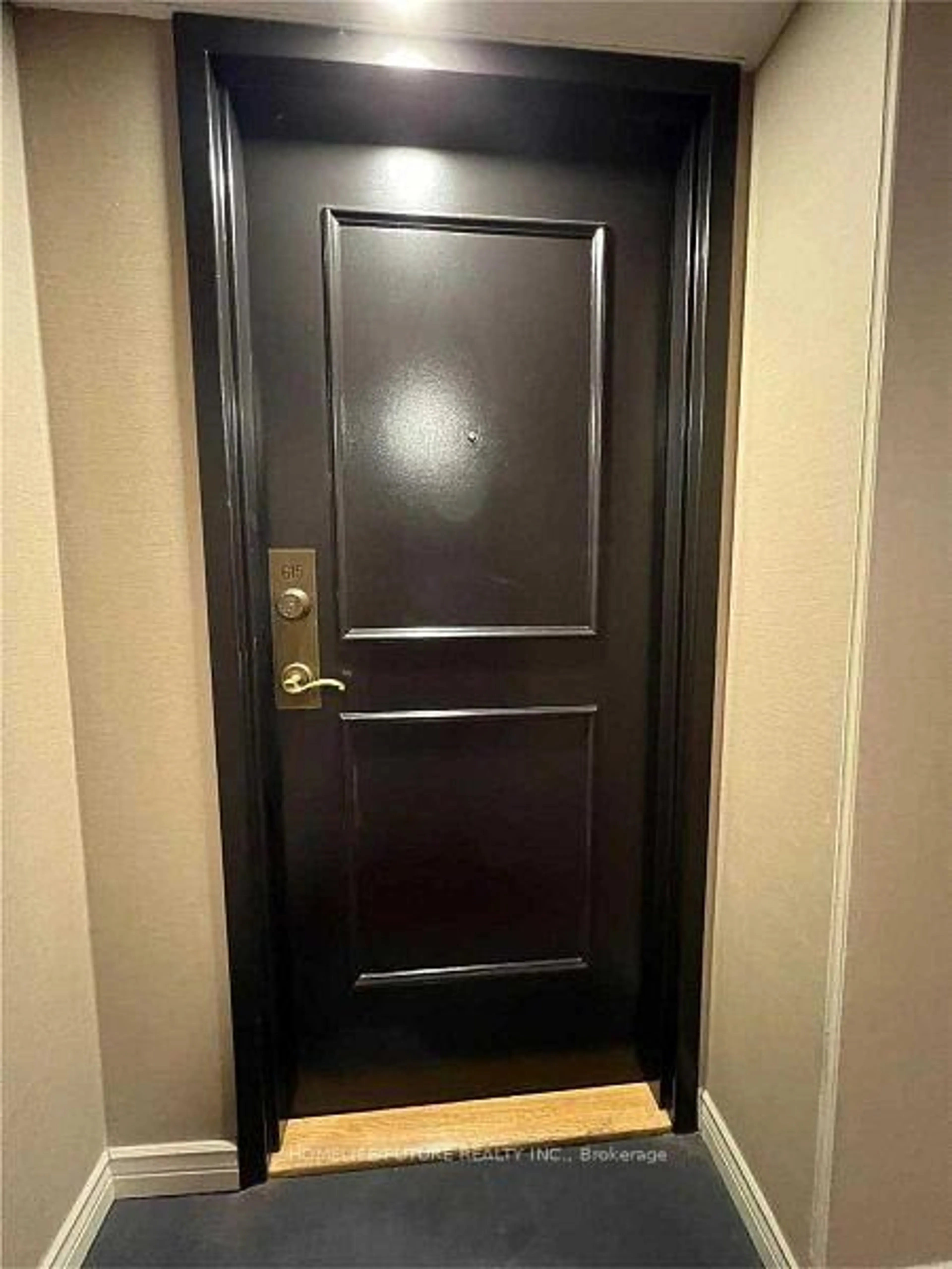 Indoor entryway for 480 Mclevin Ave #615, Toronto Ontario M1B 5N9