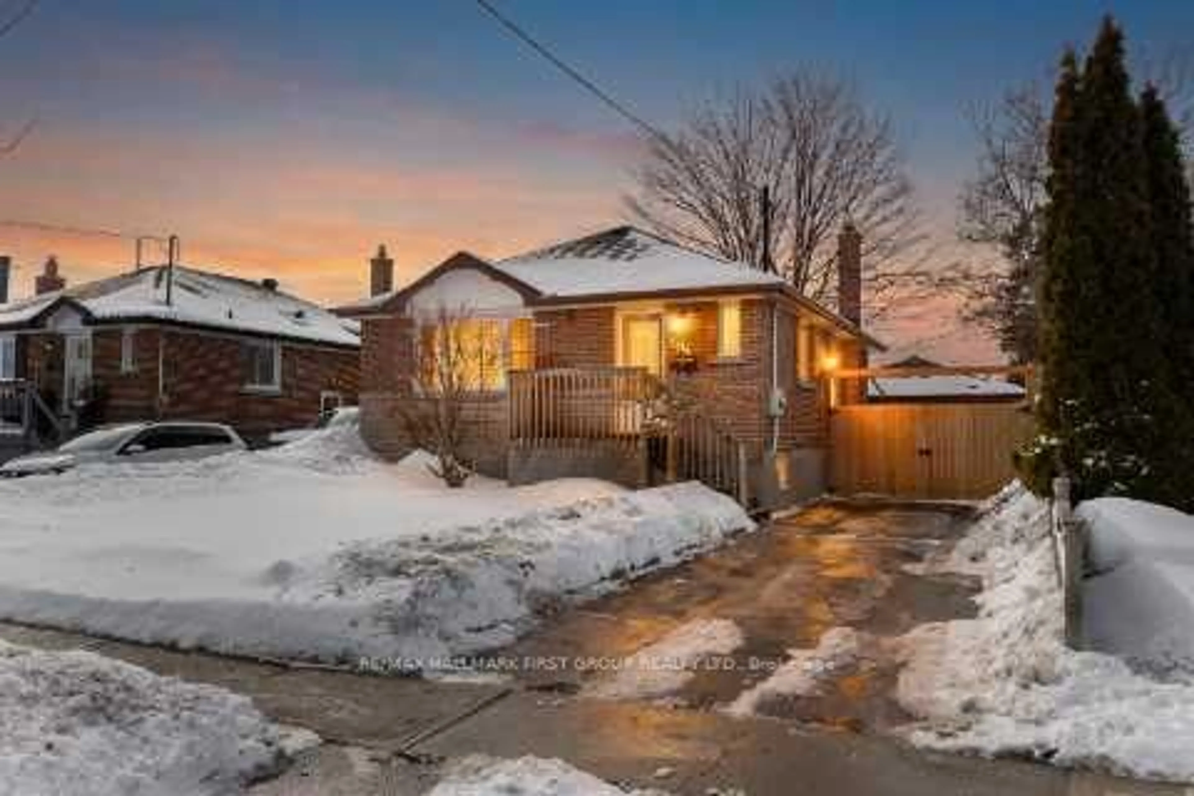 Home with brick exterior material, street for 304 Farewell St, Oshawa Ontario L1H 6L9