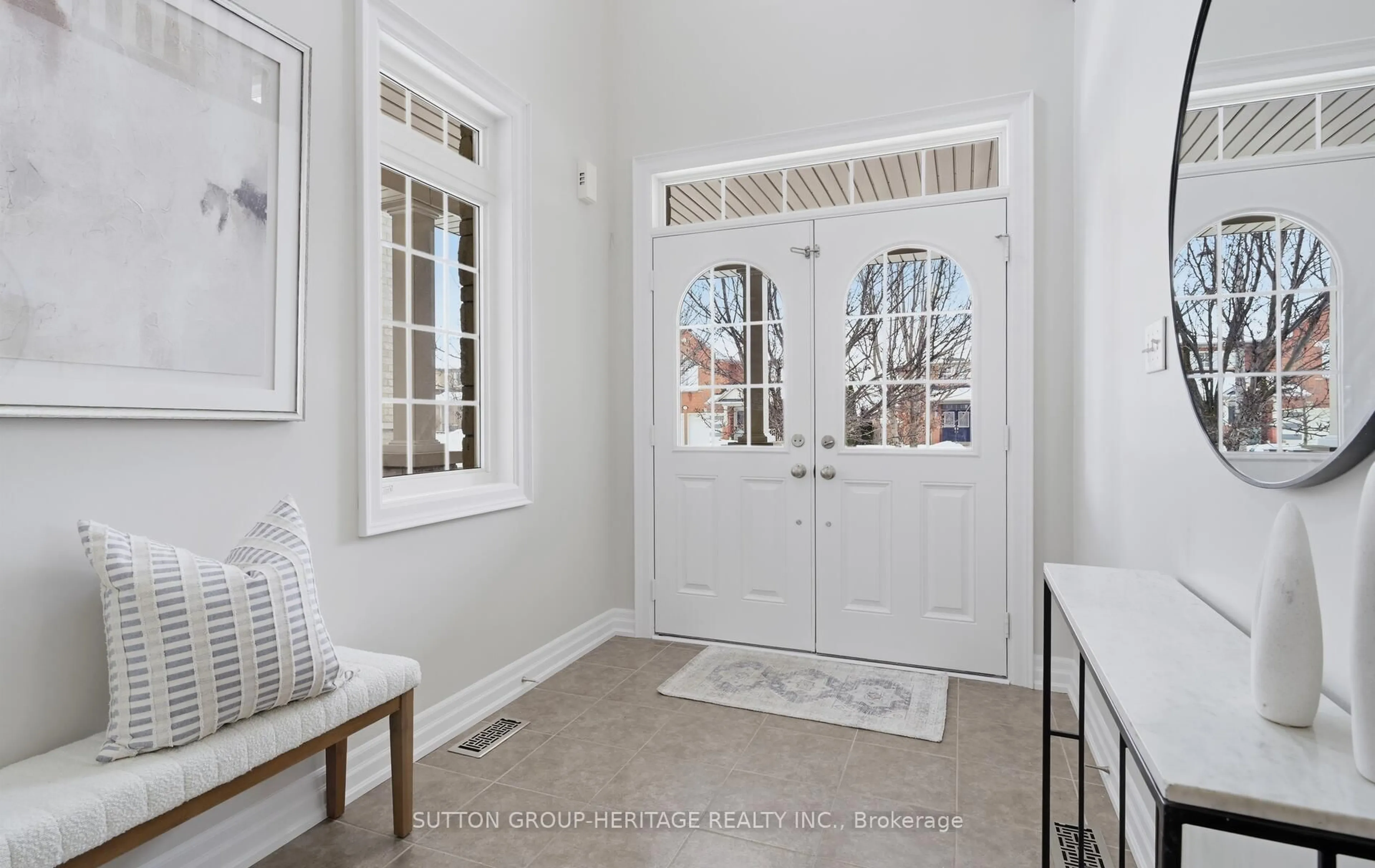 Indoor entryway for 58 Medland Ave, Whitby Ontario L1P 0A9