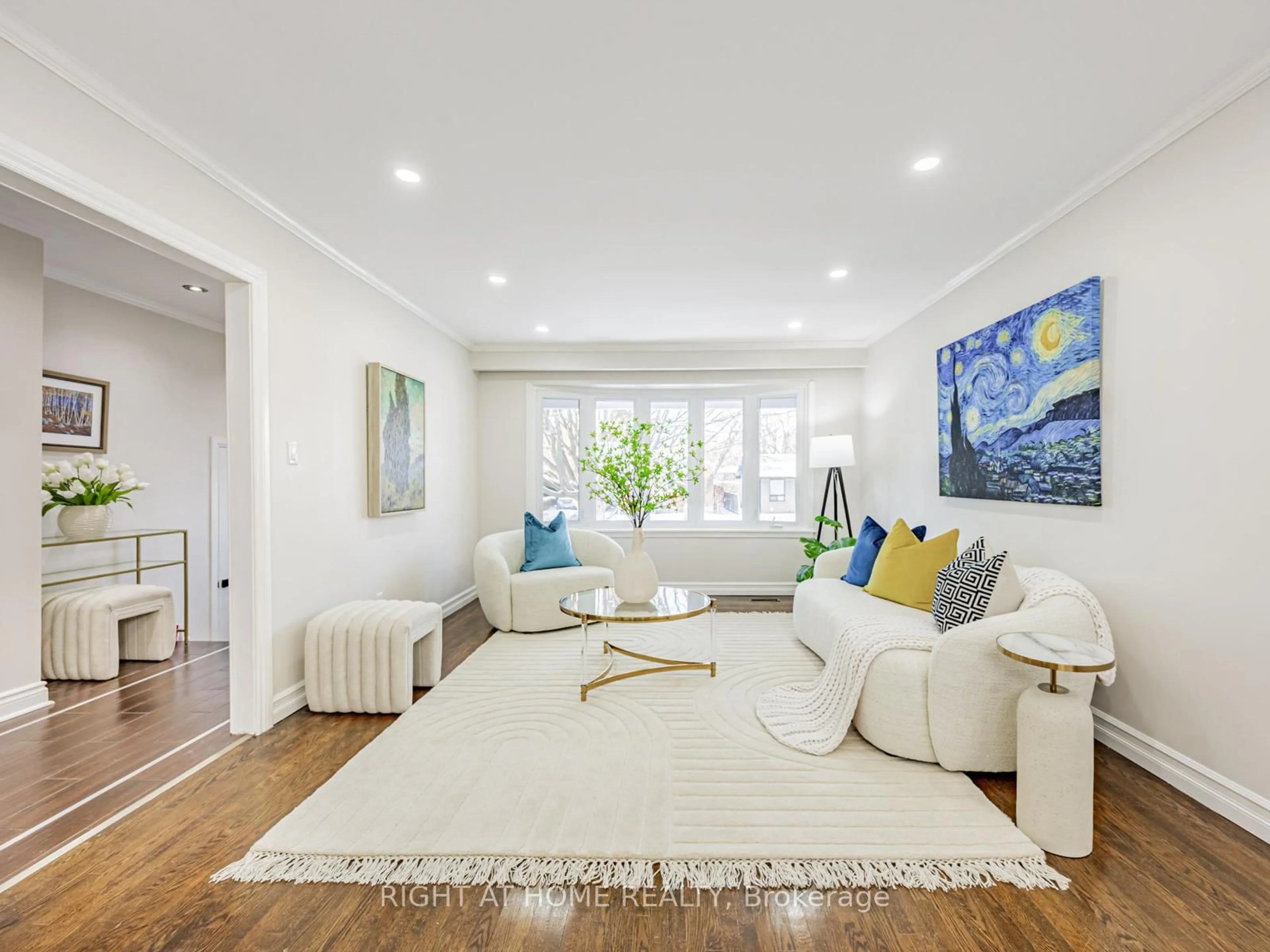 Living room with furniture, unknown for 5 Foord Rd, Ajax Ontario L1S 1K6