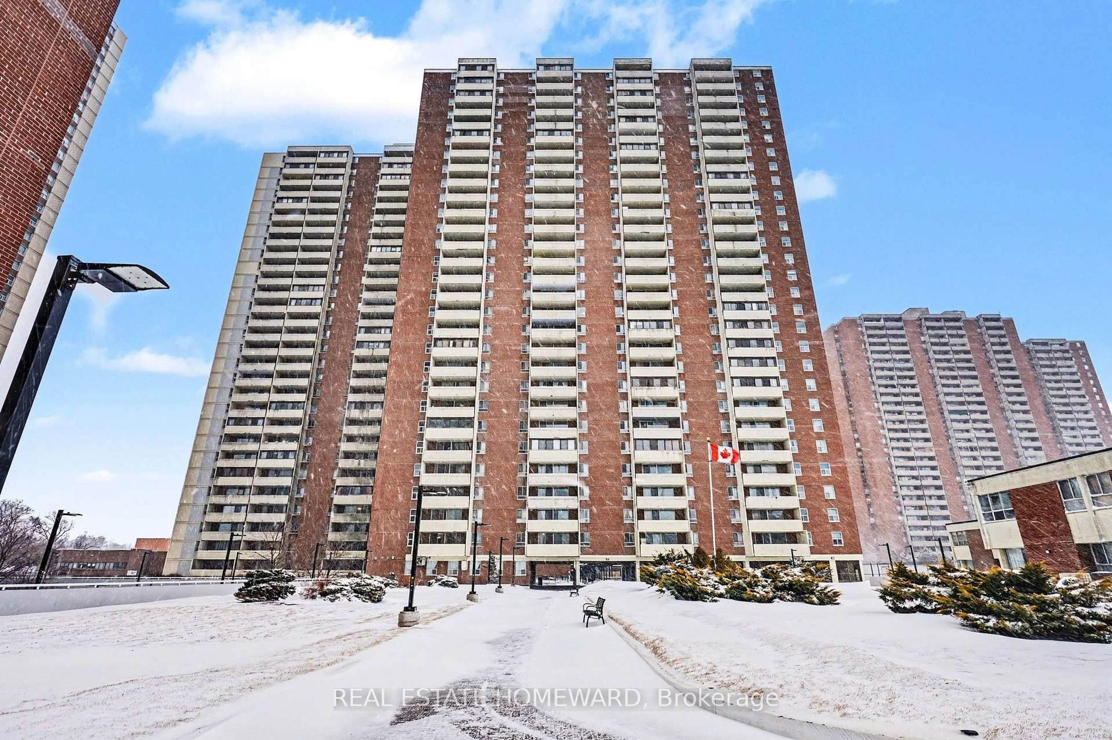 Unknown for 5 Massey Sq #1503, Toronto Ontario M4C 5L6