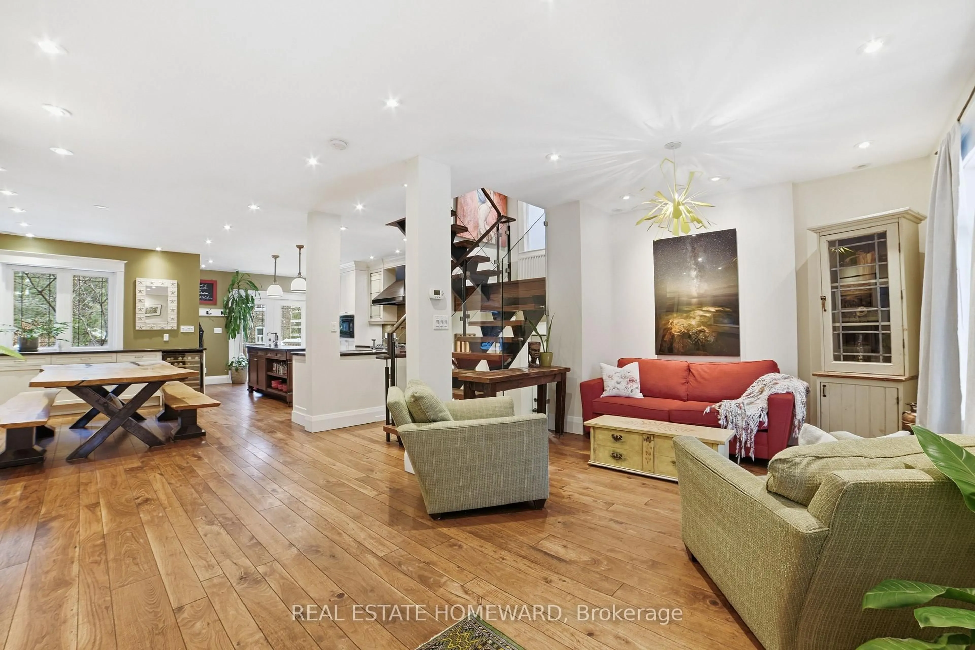 Unknown for 101 Bertmount Ave, Toronto Ontario M4M 2X8