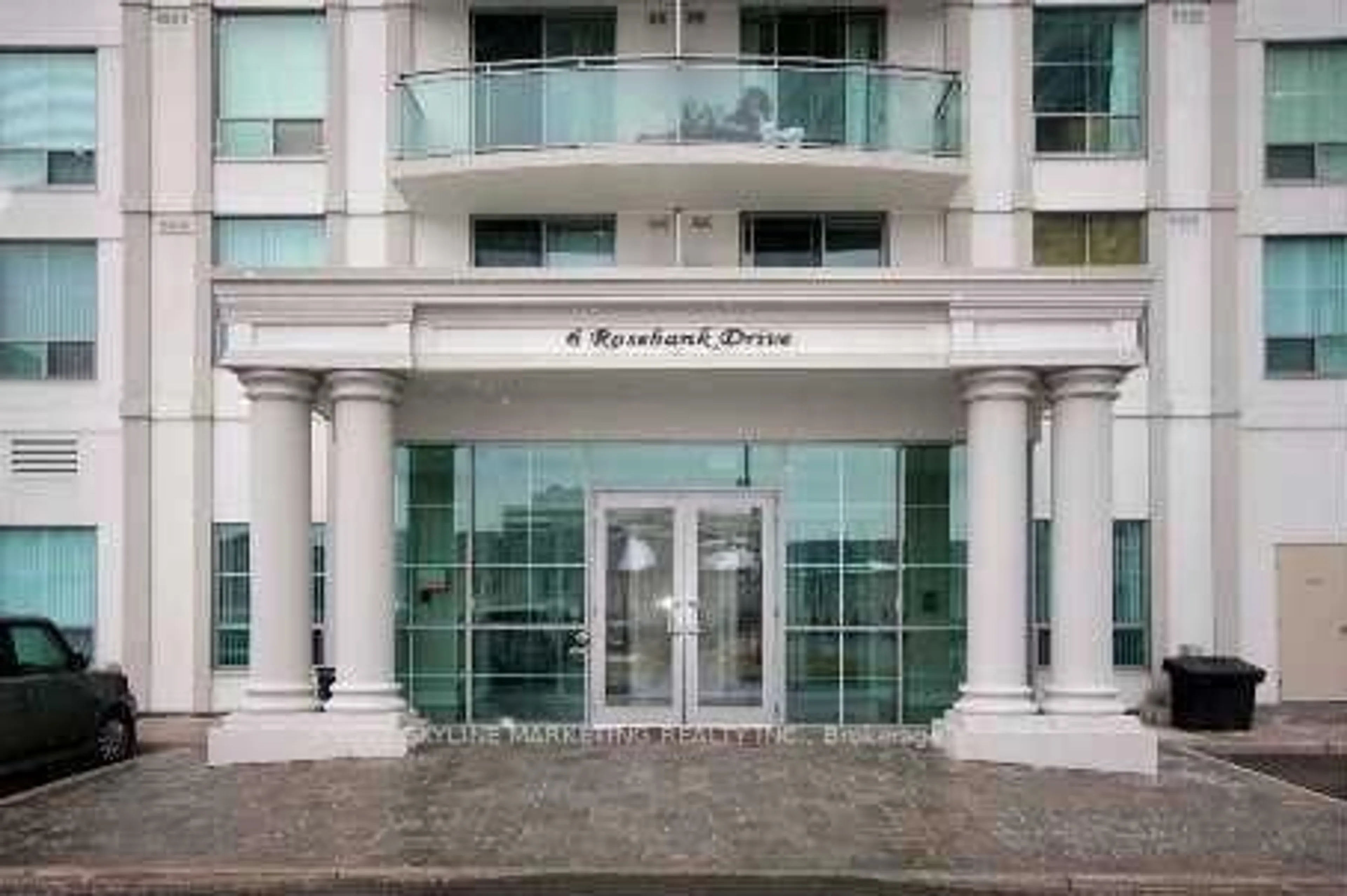 Indoor foyer for 6 Rosebank Dr #2K, Toronto Ontario M1B 0A1