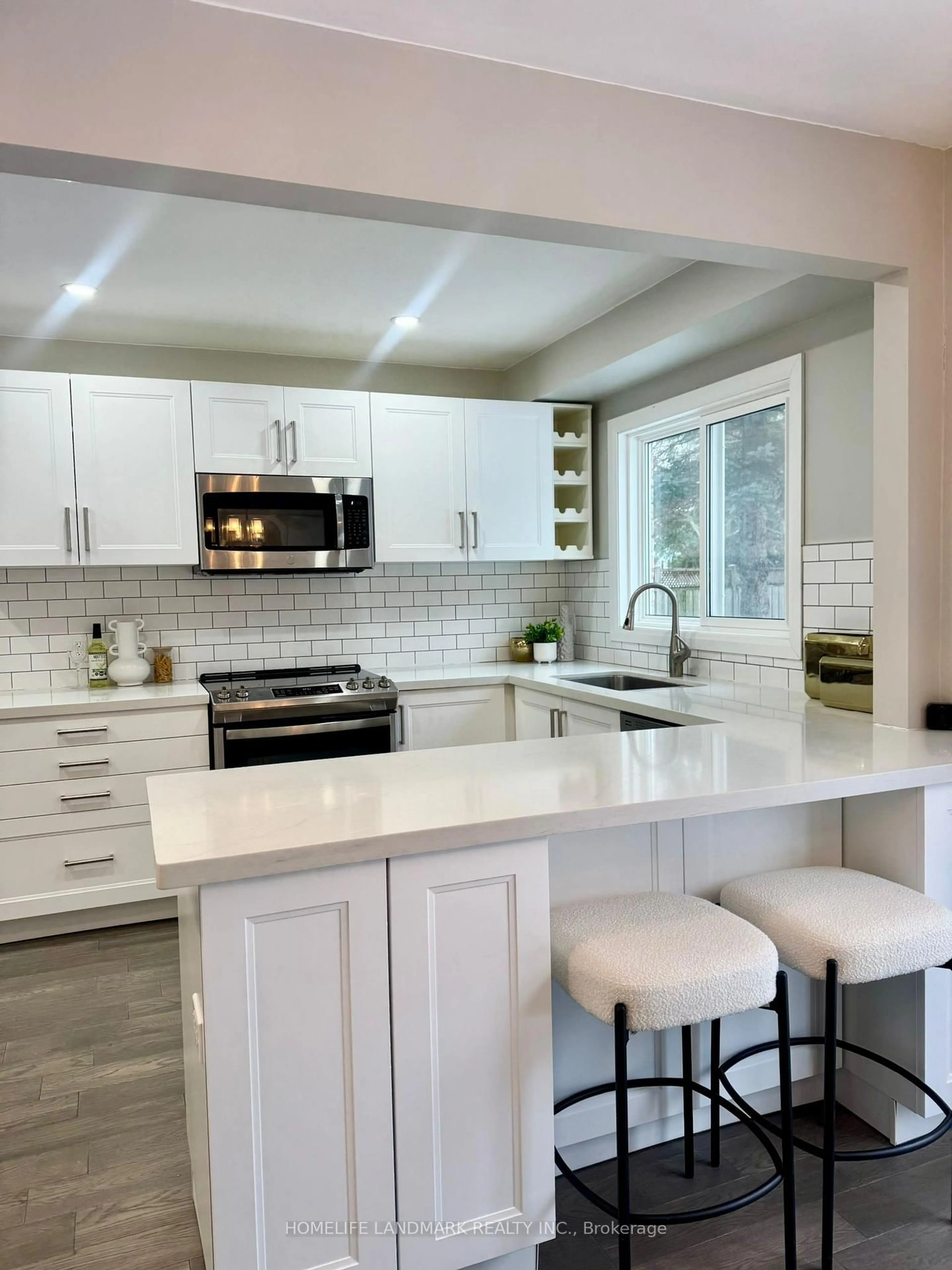 Contemporary kitchen, ceramic/tile floor for 1240 Mulmur Crt, Pickering Ontario L1V 3L7