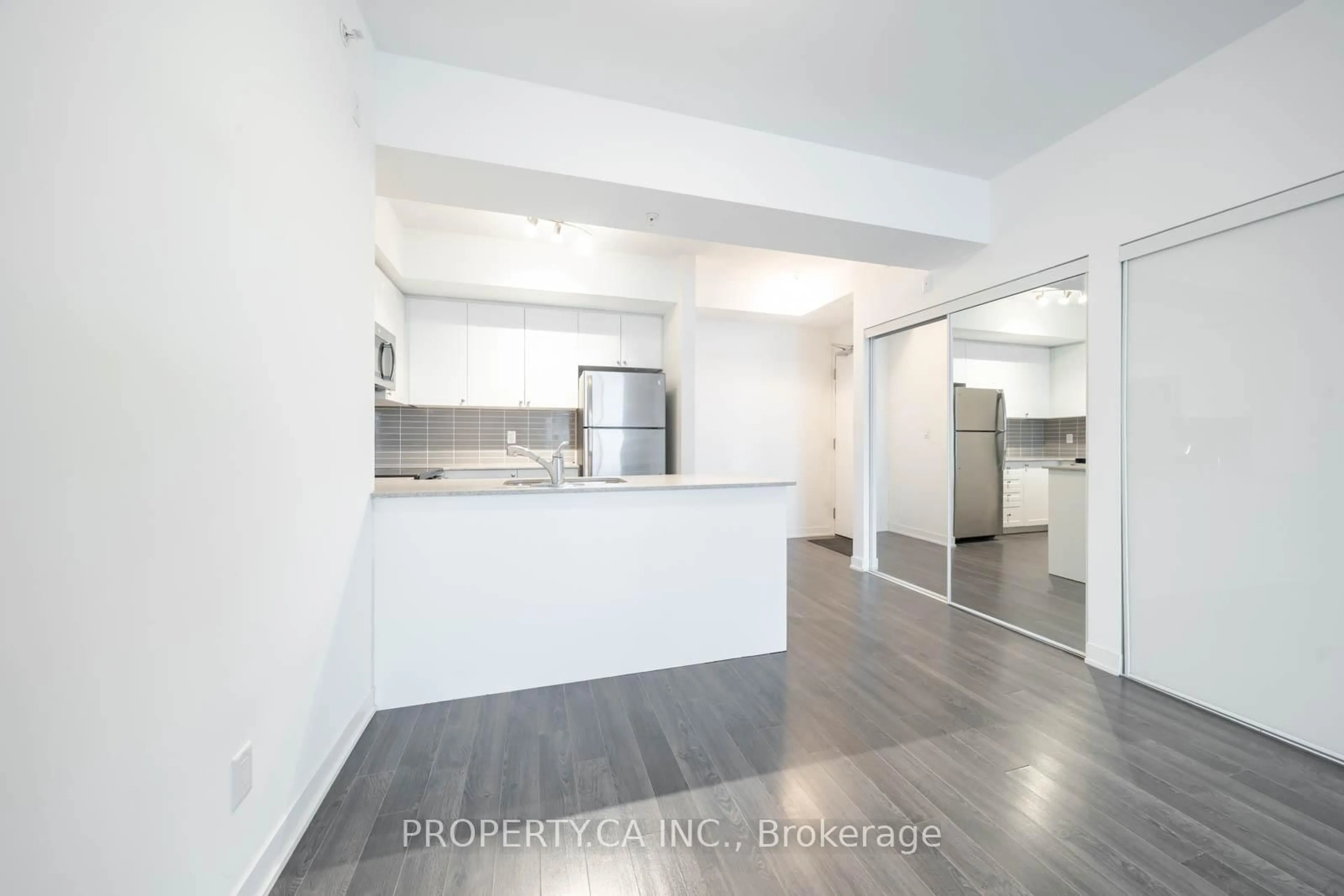 Unknown for 3560 St Clair Ave #424, Toronto Ontario M1K 0A9
