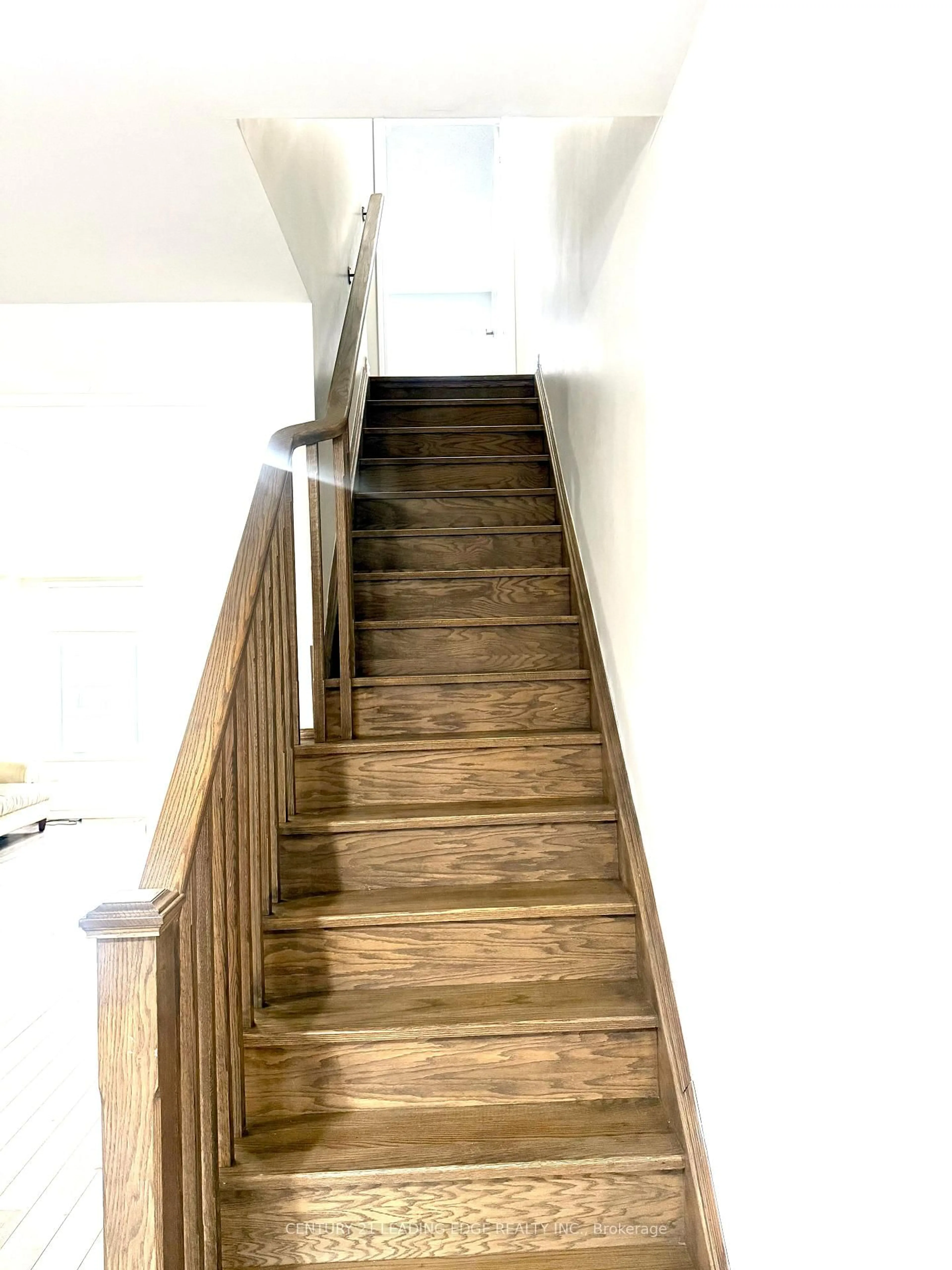 Stairs for 5 Fusilier Dr, Toronto Ontario M1L 0J4