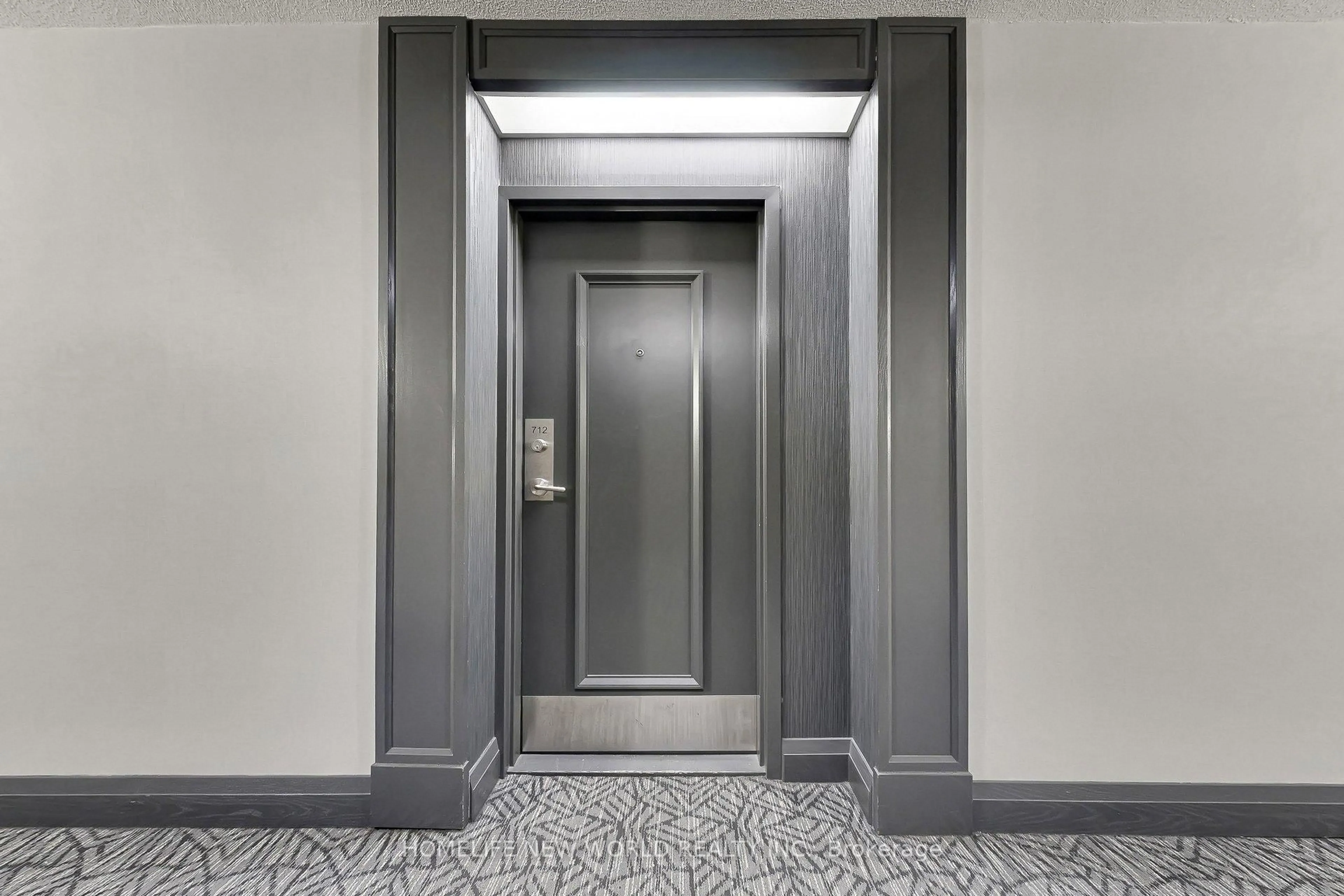 Indoor foyer for 1665 Pickering Pkwy #712, Pickering Ontario L1V 6L4