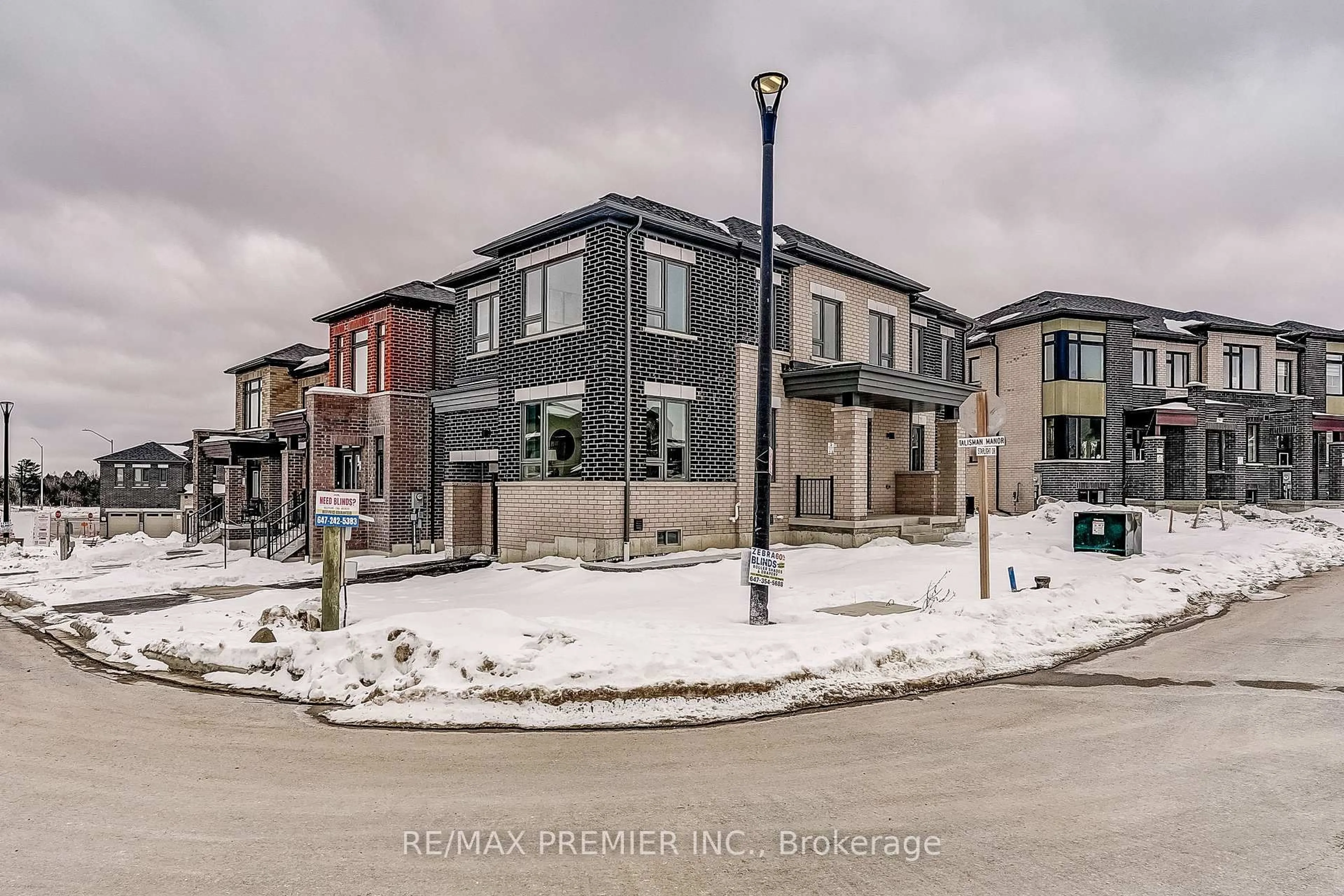 A pic from outside/outdoor area/front of a property/back of a property/a pic from drone, street for 1265 Talisman Manr, Pickering Ontario L1V 2P8