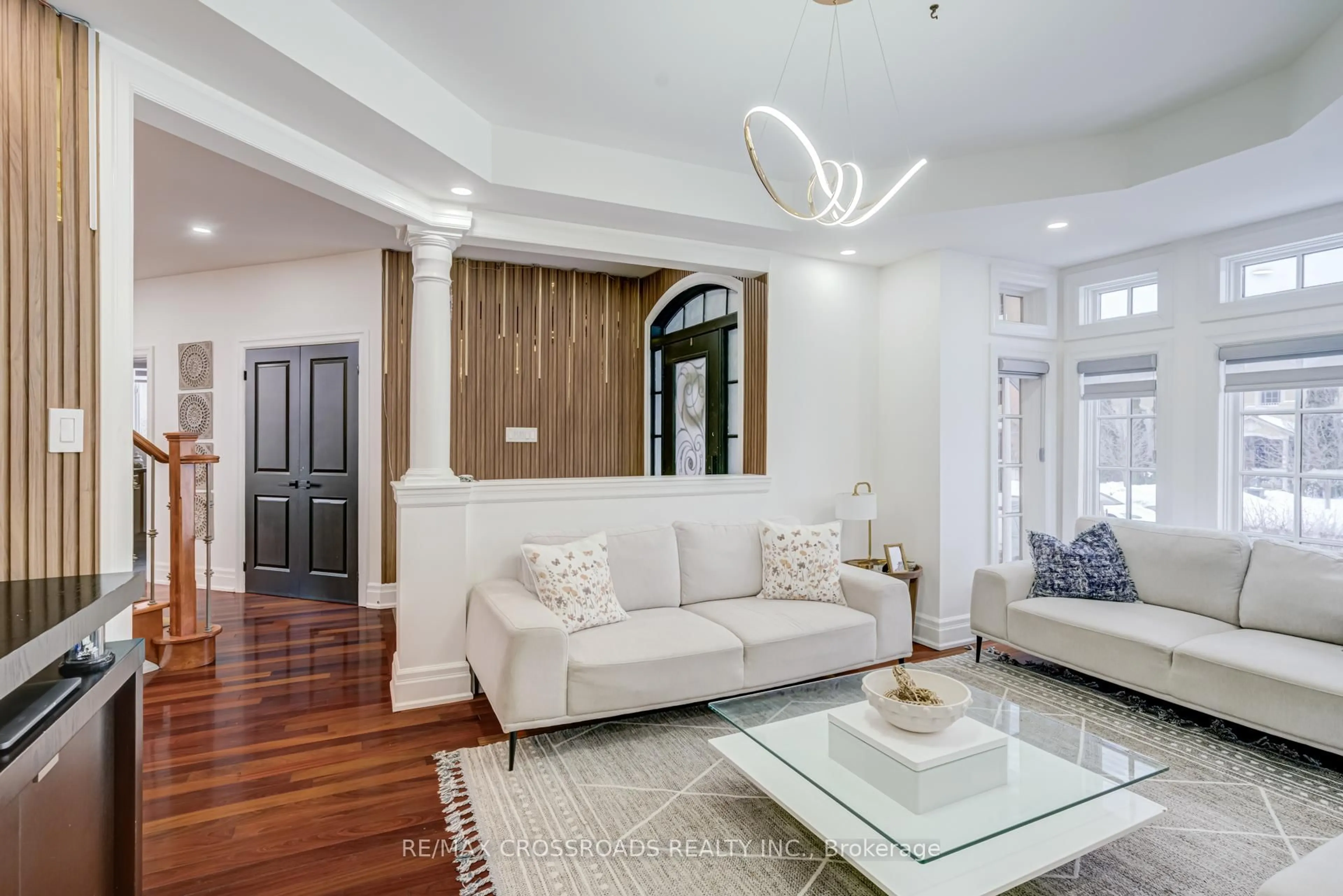 Living room with furniture, unknown for 1653 Goldenridge Rd, Pickering Ontario L1V 7J5