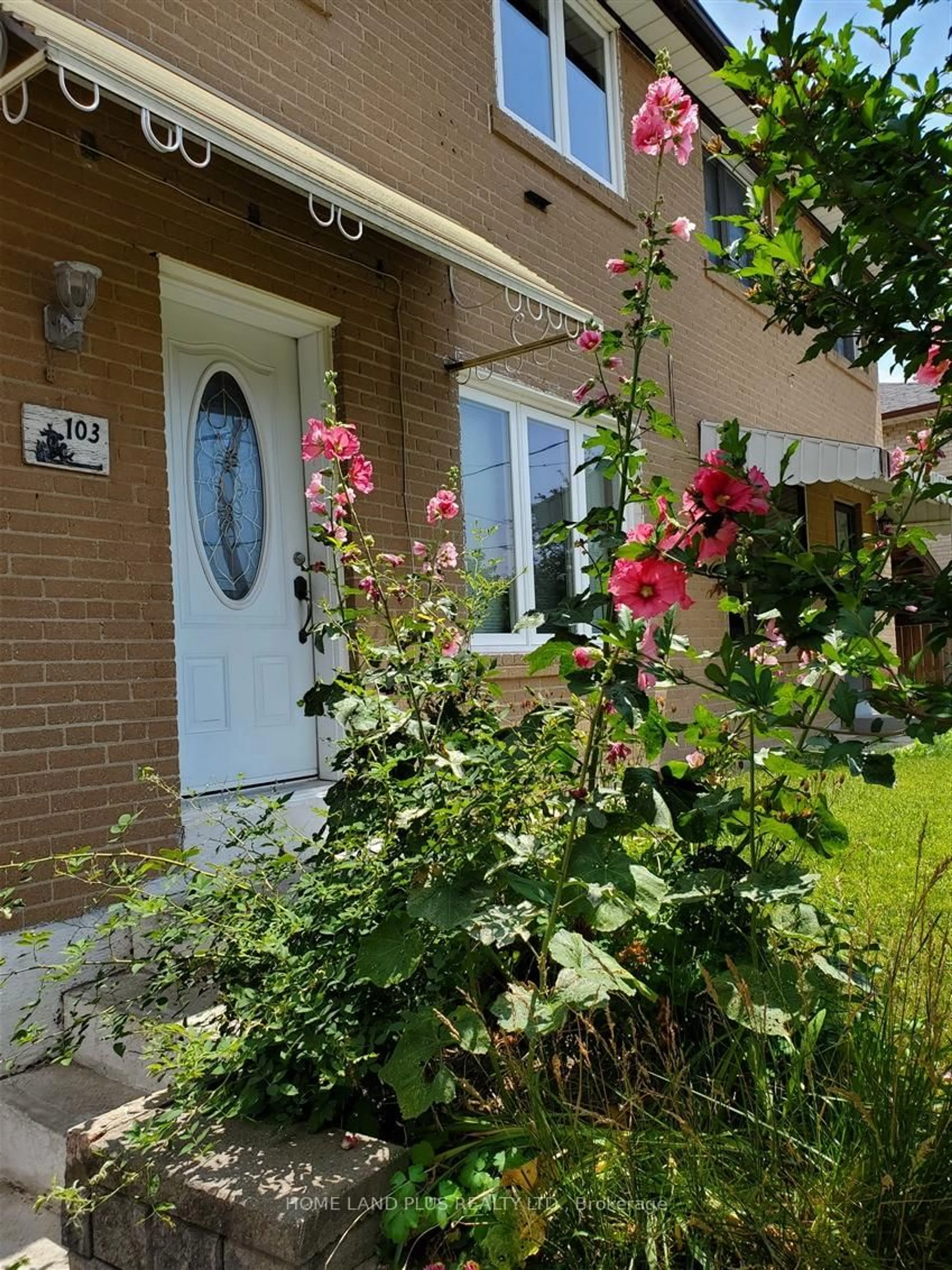 Unknown for 103 Bergen Rd, Toronto Ontario M1P 1S3