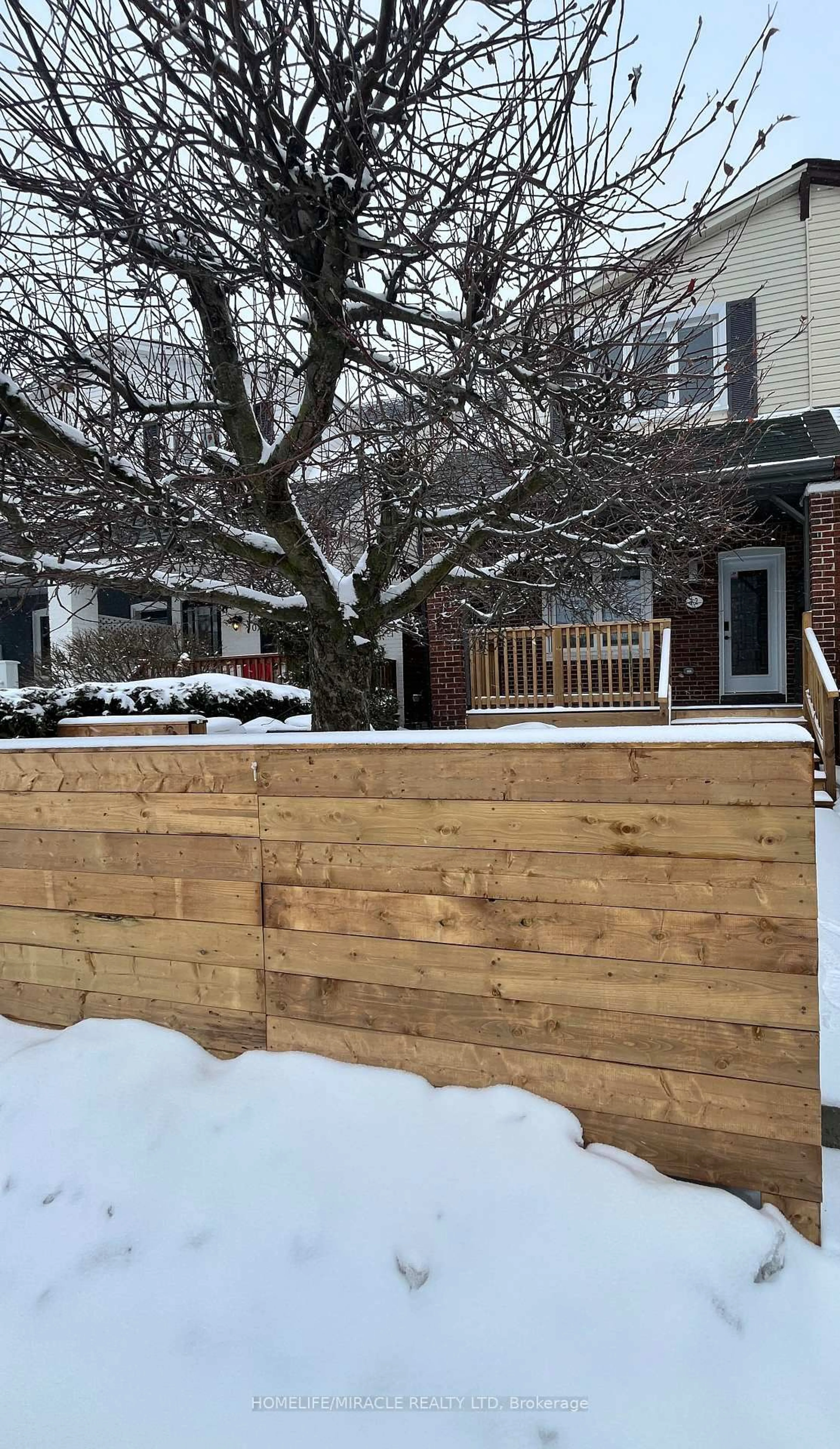 Patio, street for 12 Thyra Ave, Toronto Ontario M4C 5G5