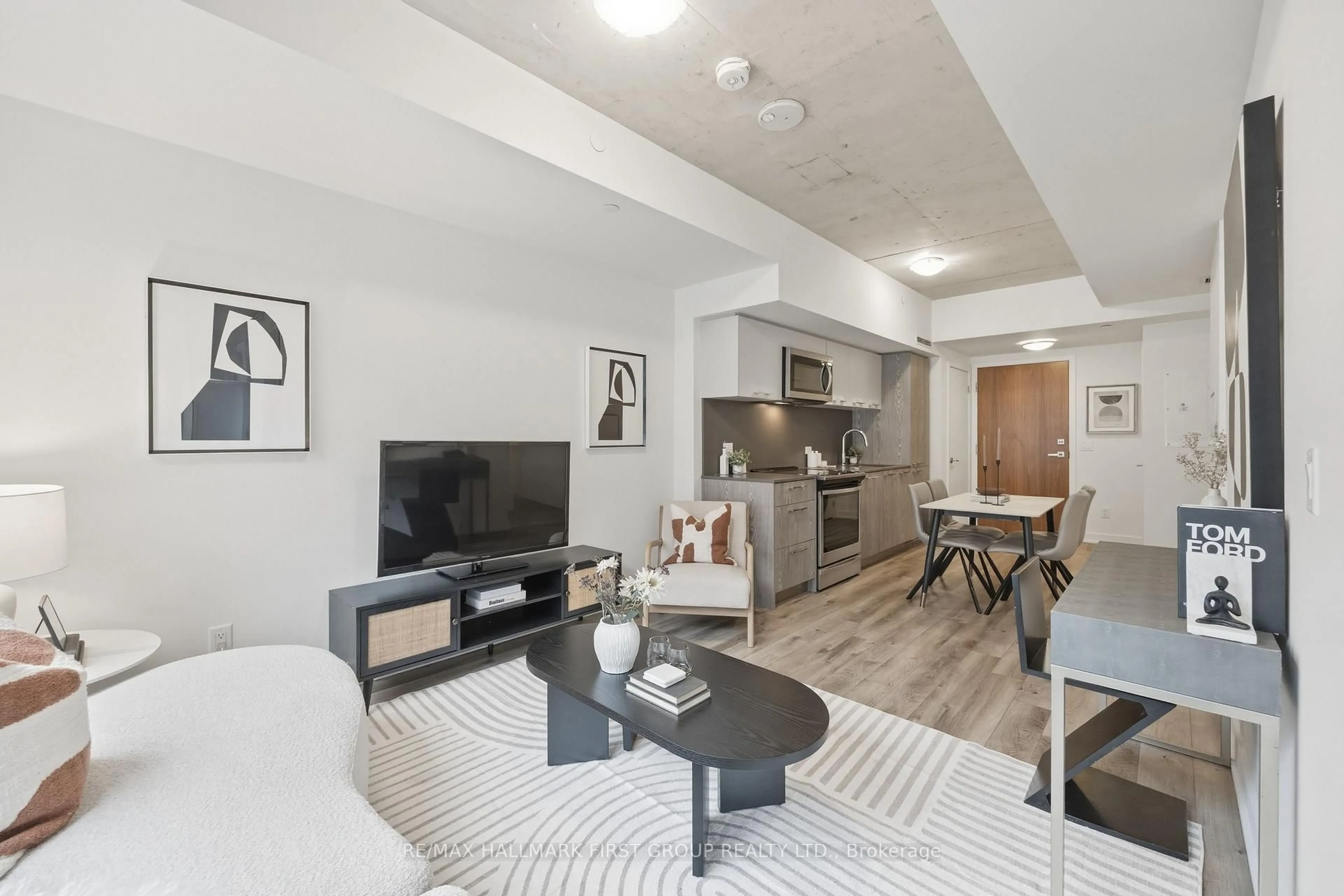 Living room with furniture, unknown for 30 Baseball Pl, Toronto Ontario M4M 0E8