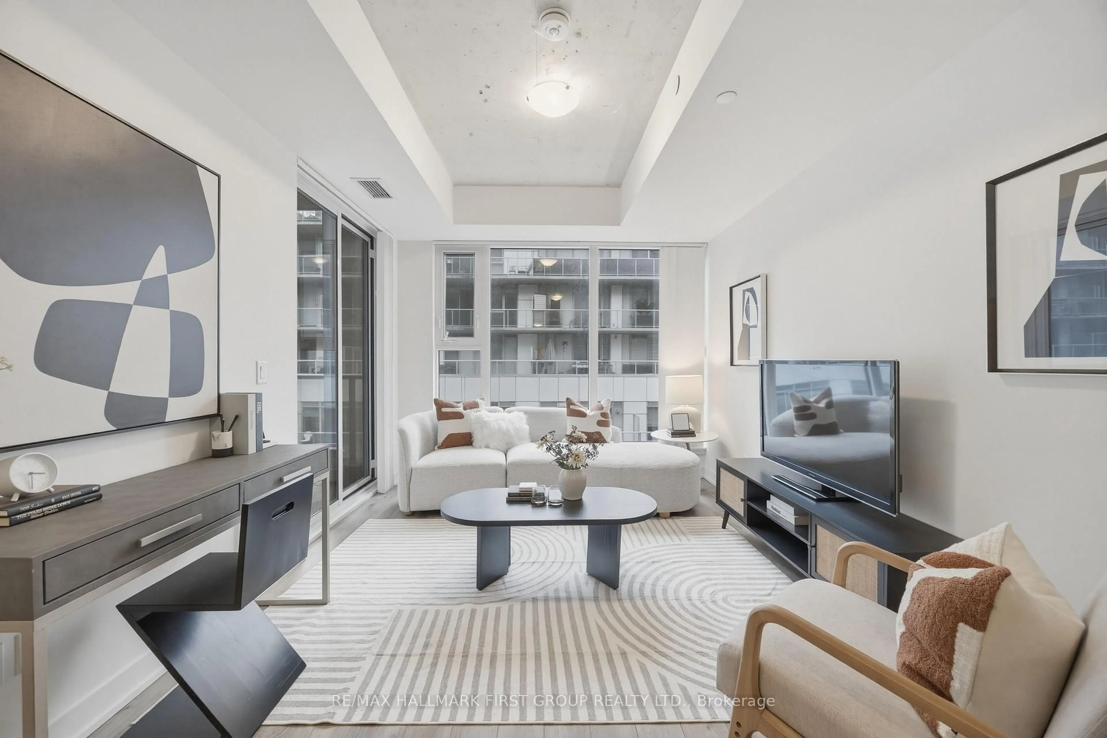 Living room with furniture, unknown for 30 Baseball Pl, Toronto Ontario M4M 0E8