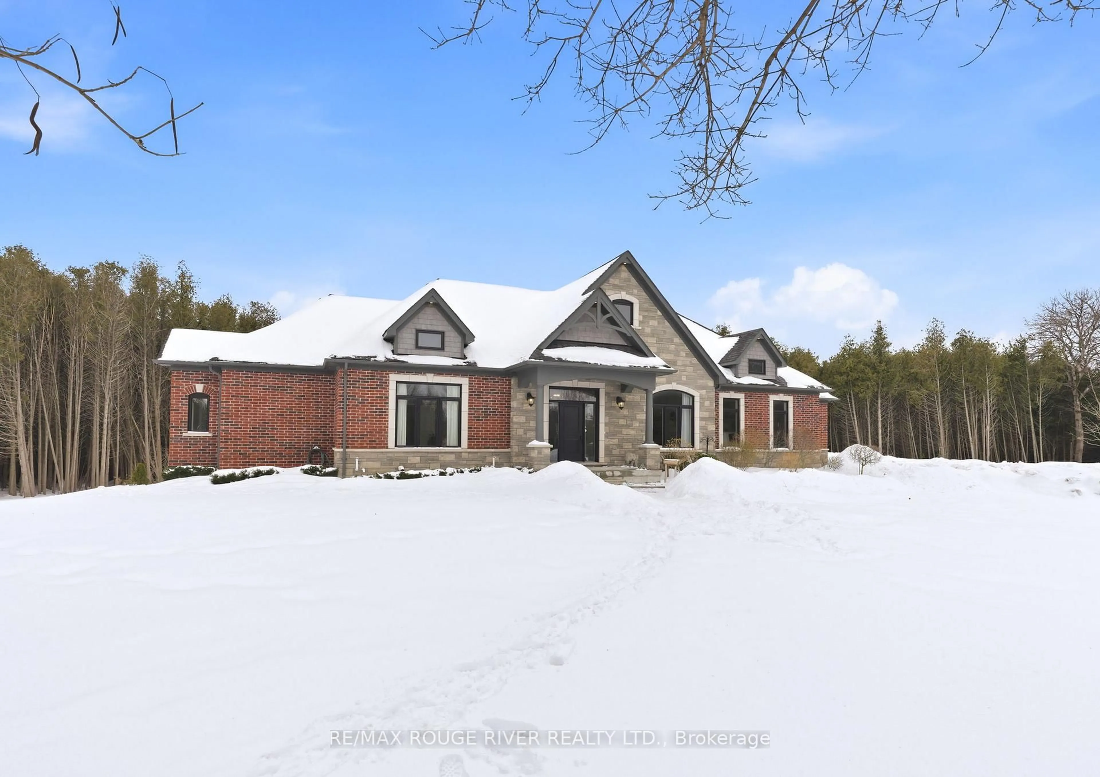 Home with brick exterior material, unknown for 4199 Hwy 2 Highway, Clarington Ontario L1B 0R5