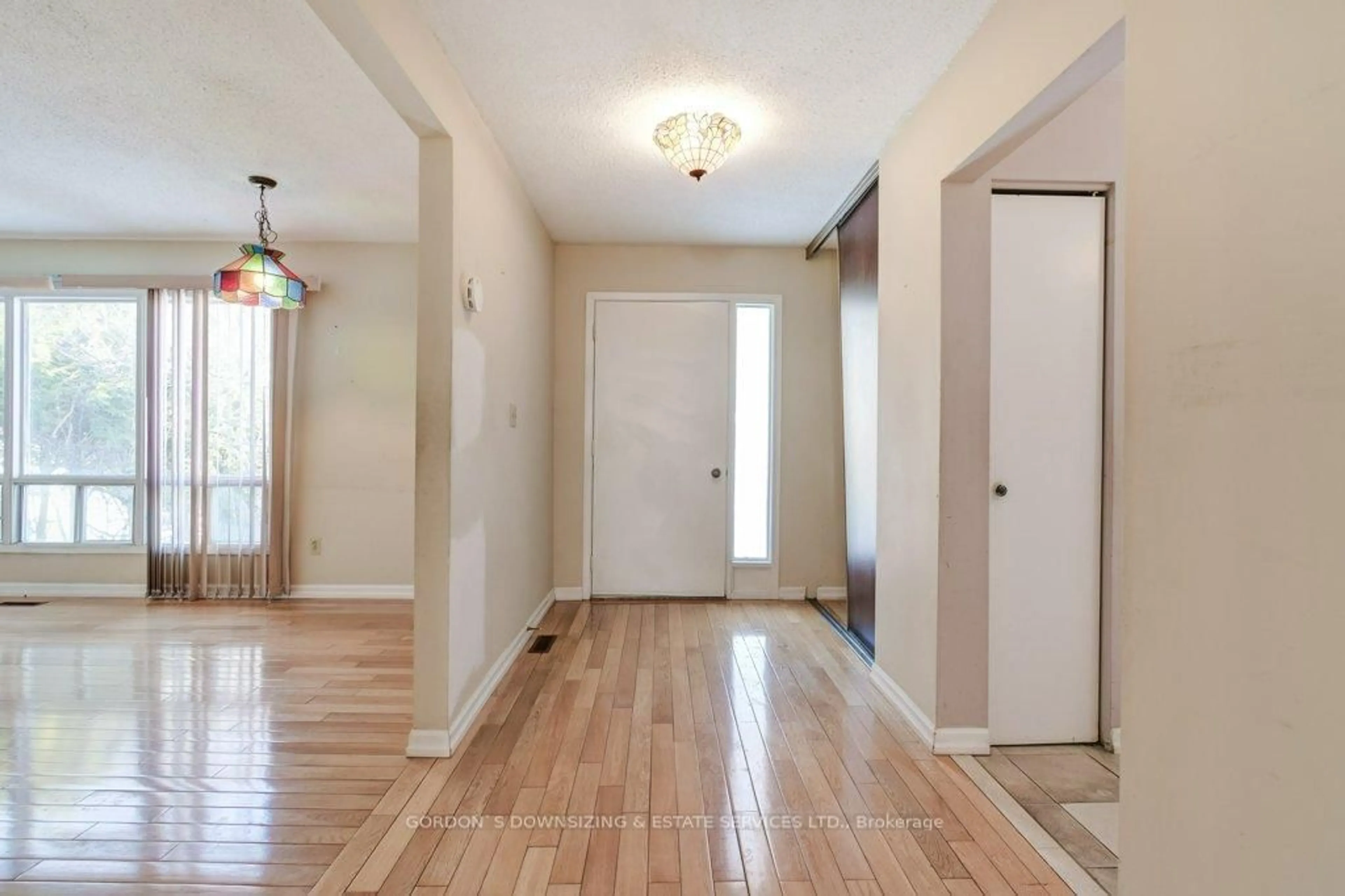 Indoor entryway for 23 Snowball Cres, Toronto Ontario M1B 1S5