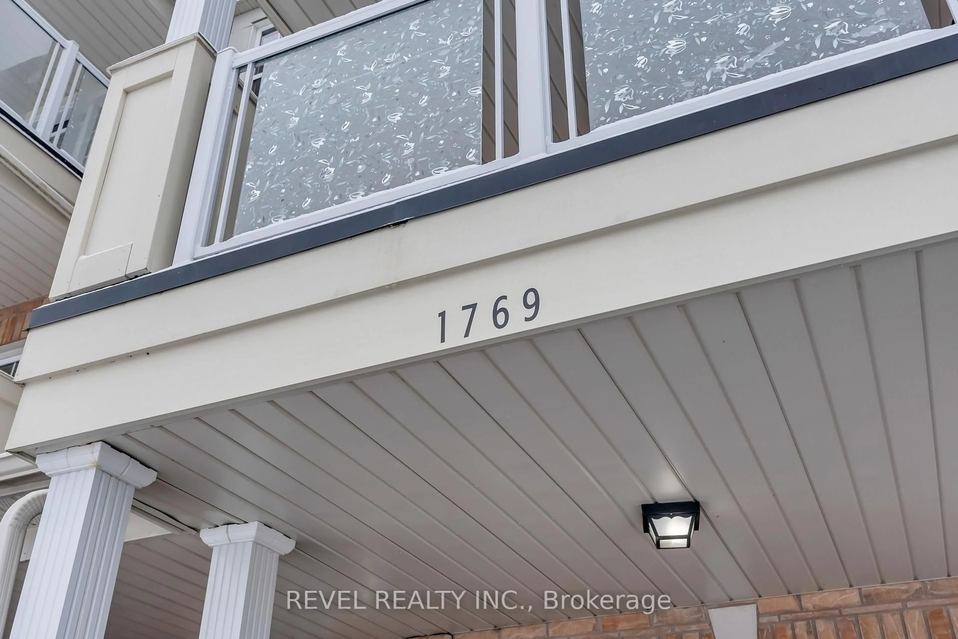 Unknown for 1769 Carousel Dr, Pickering Ontario L1X 0C1