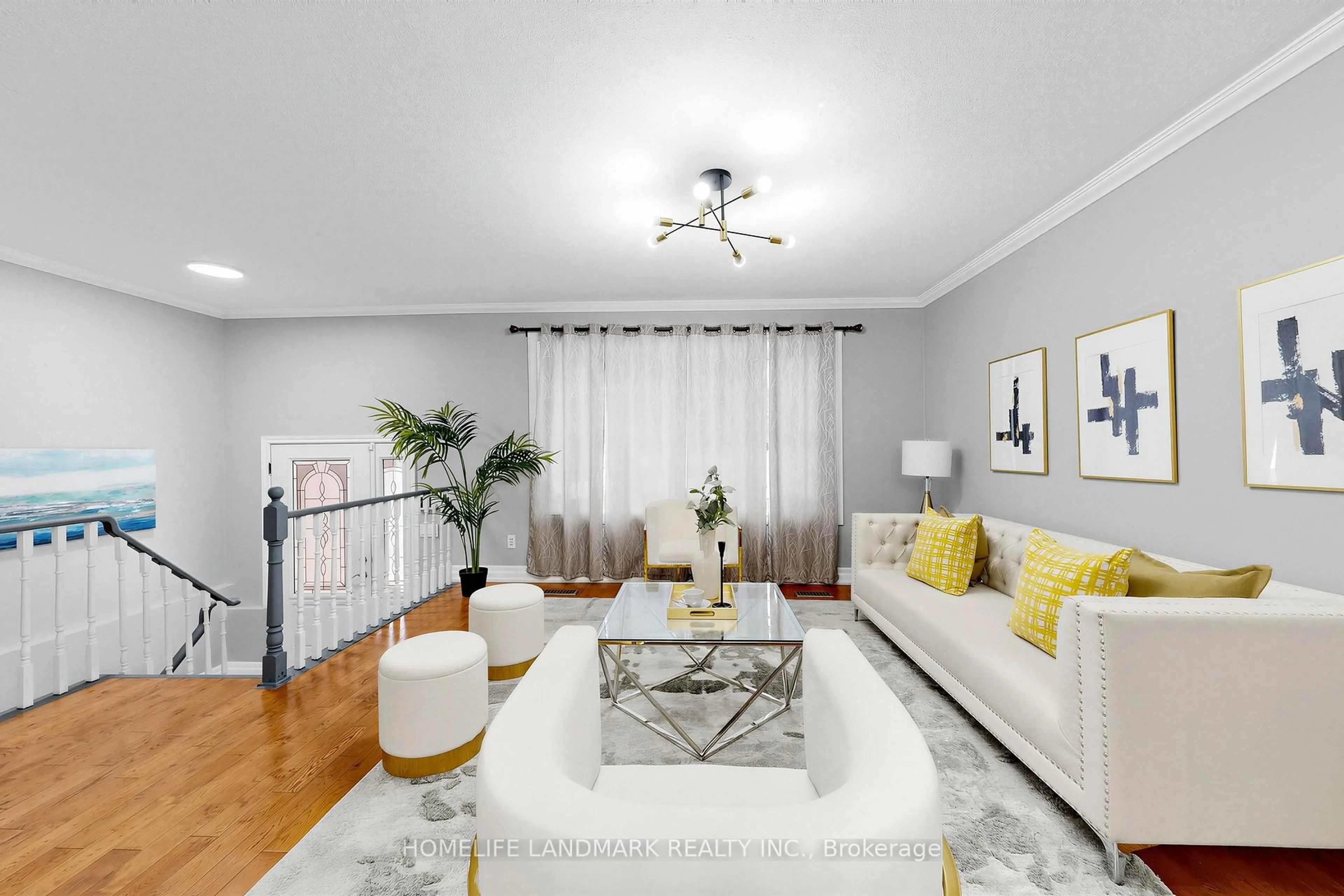 Living room with furniture, unknown for 220 Jeffery St, Whitby Ontario L1N 7H5