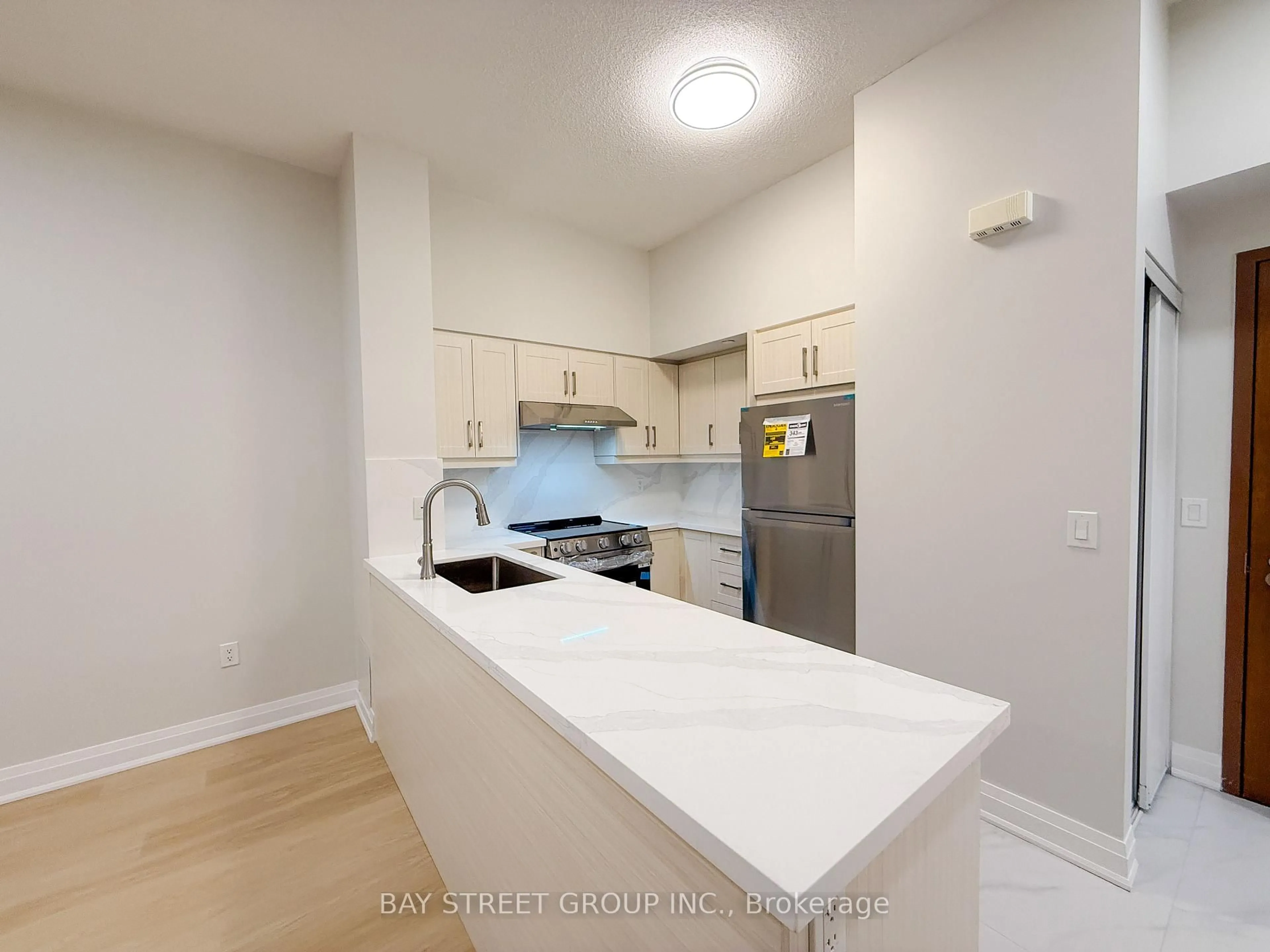 Standard kitchen, unknown for 1038 Mcnicoll Ave #218, Toronto Ontario M1W 0A4
