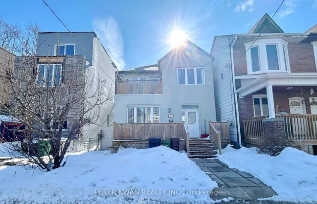 1543 Dundas St, Toronto