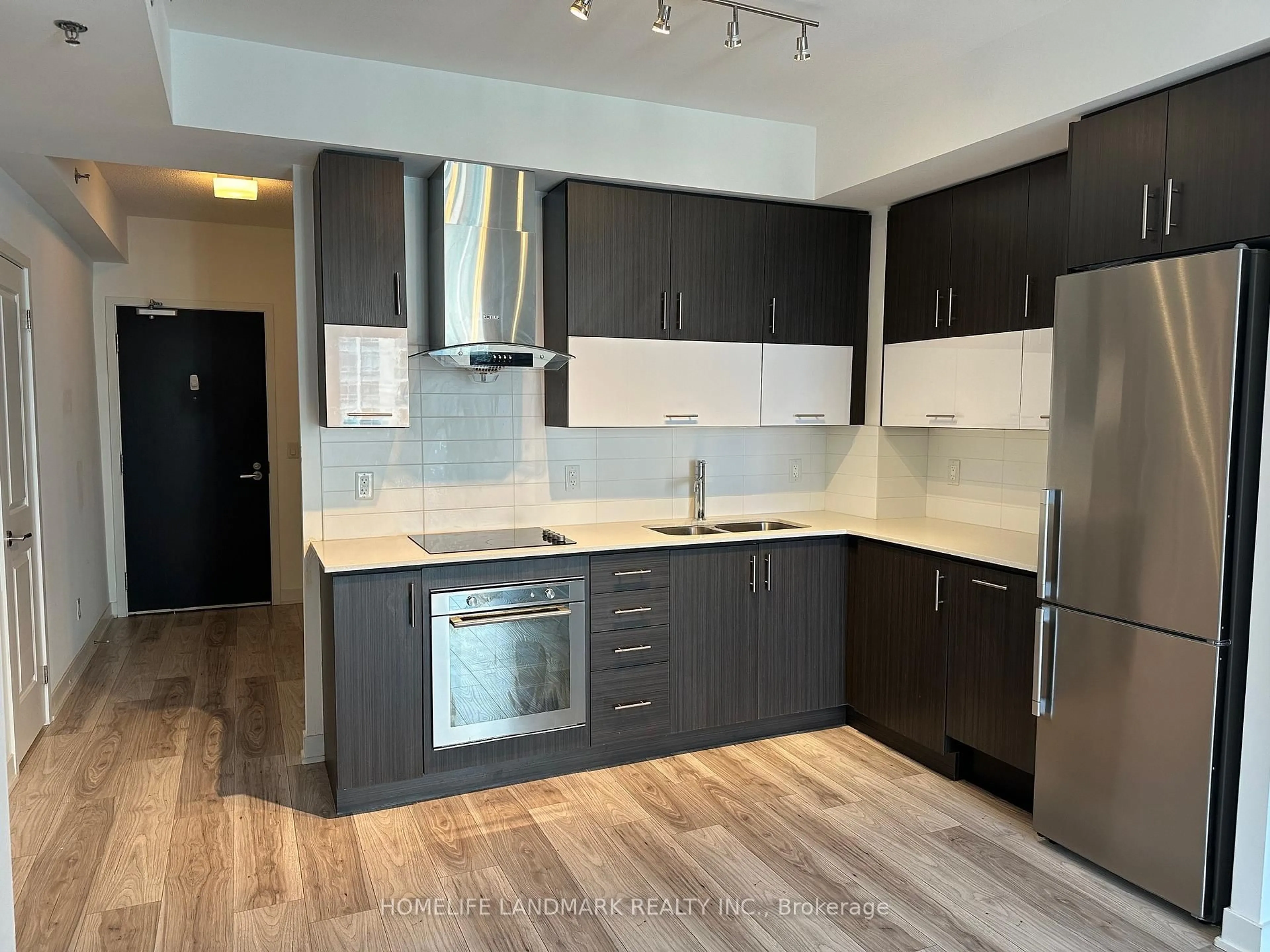Standard kitchen, wood/laminate floor for 195 Bonis Ave #1809, Toronto Ontario M1T 0A5