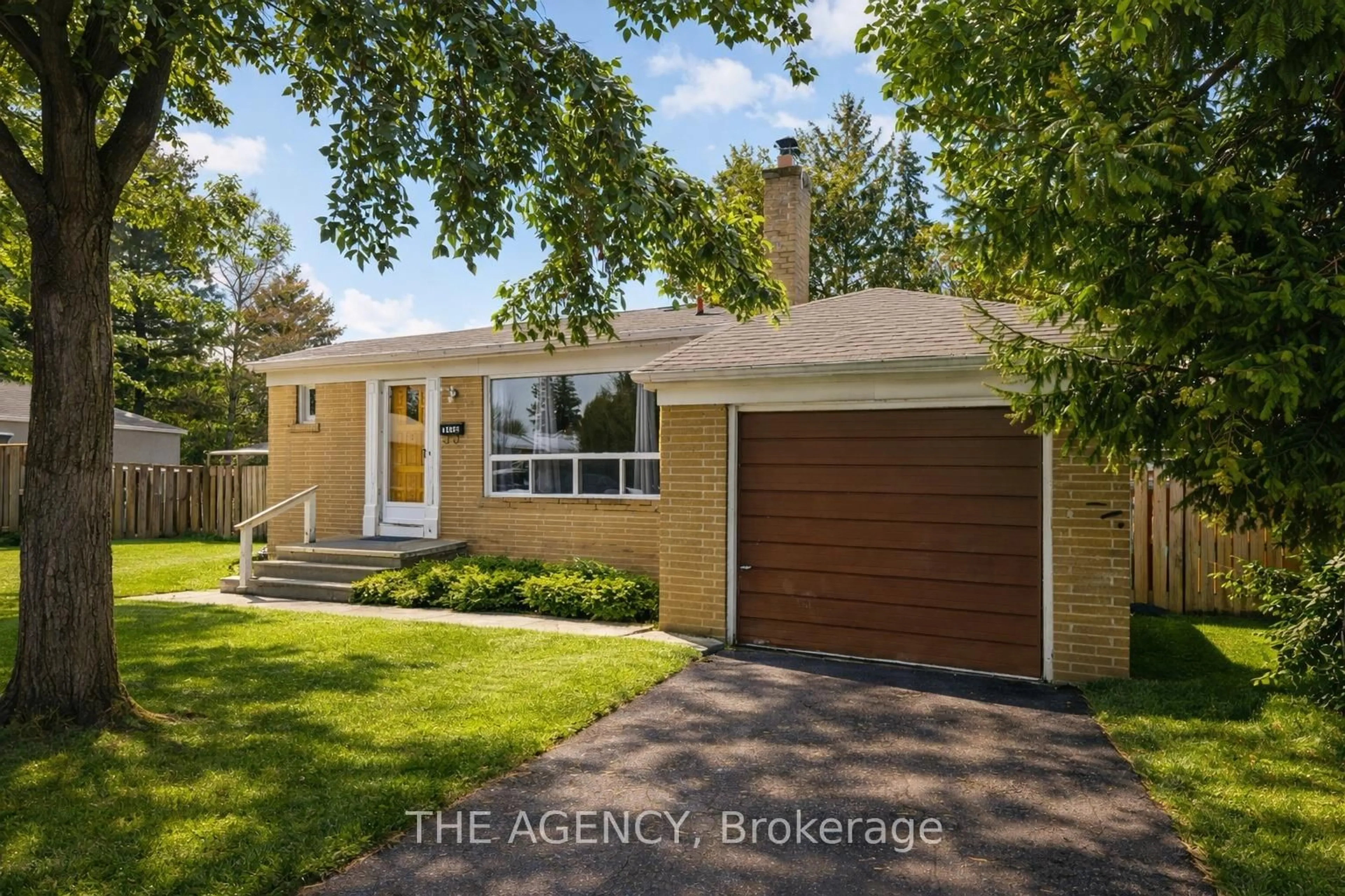 Home with vinyl exterior material, street for 50 Todd Rd, Toronto Ontario M1S 2K1