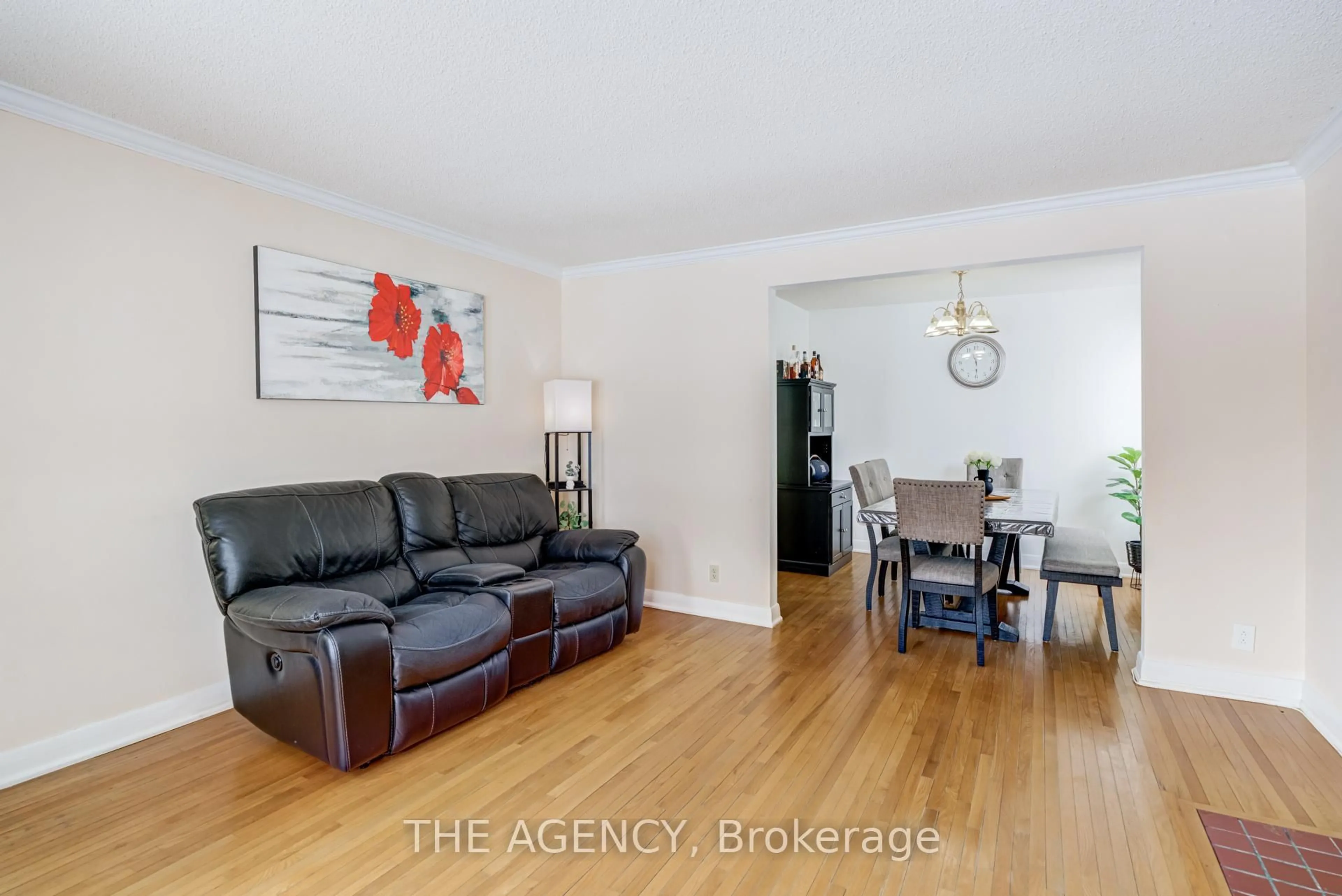 A pic of a room for 50 Todd Rd, Toronto Ontario M1S 2K1