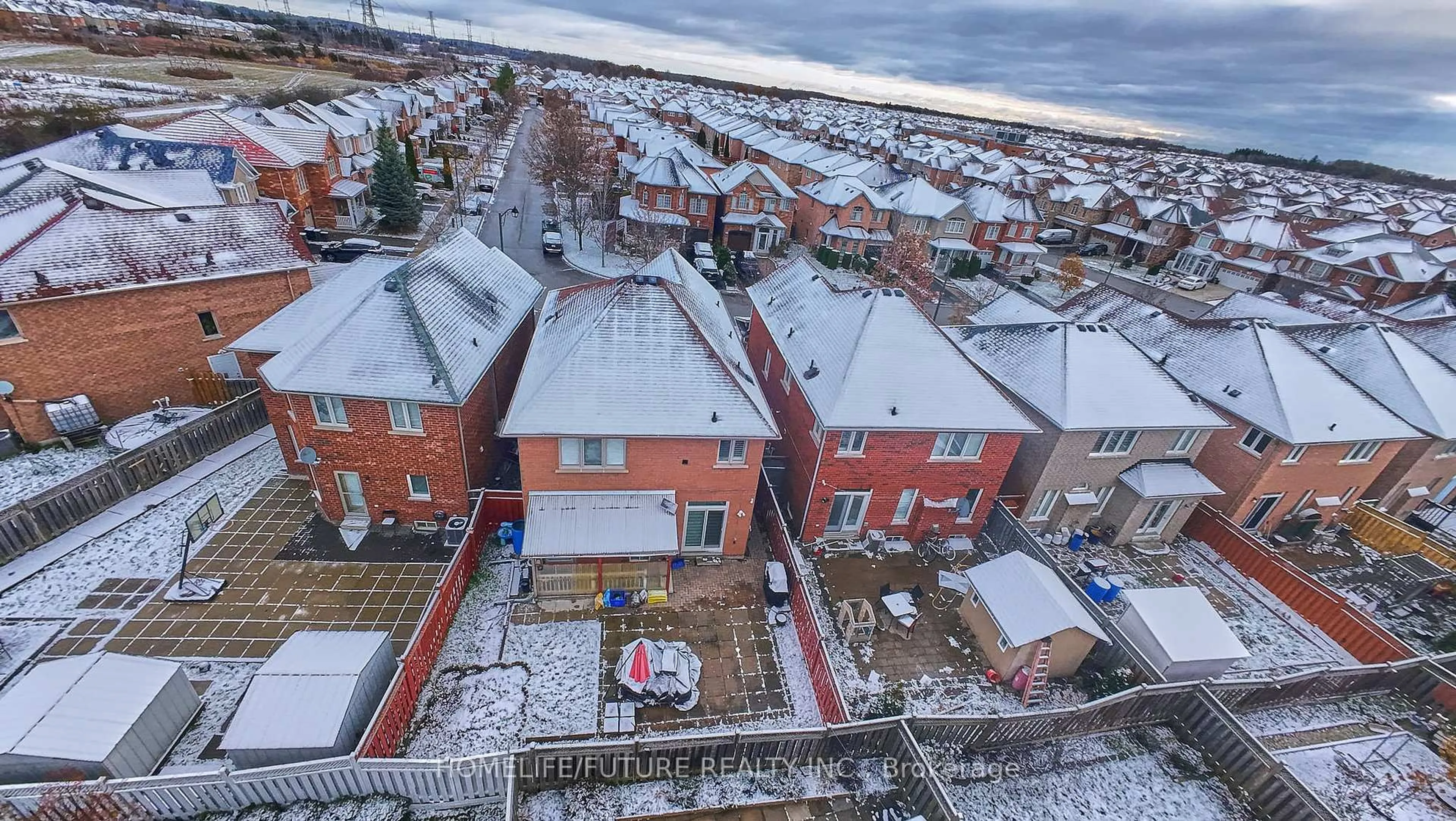 A pic from outside/outdoor area/front of a property/back of a property/a pic from drone, city buildings view from balcony for 92 Pogonia St, Toronto Ontario M1X 1Z5